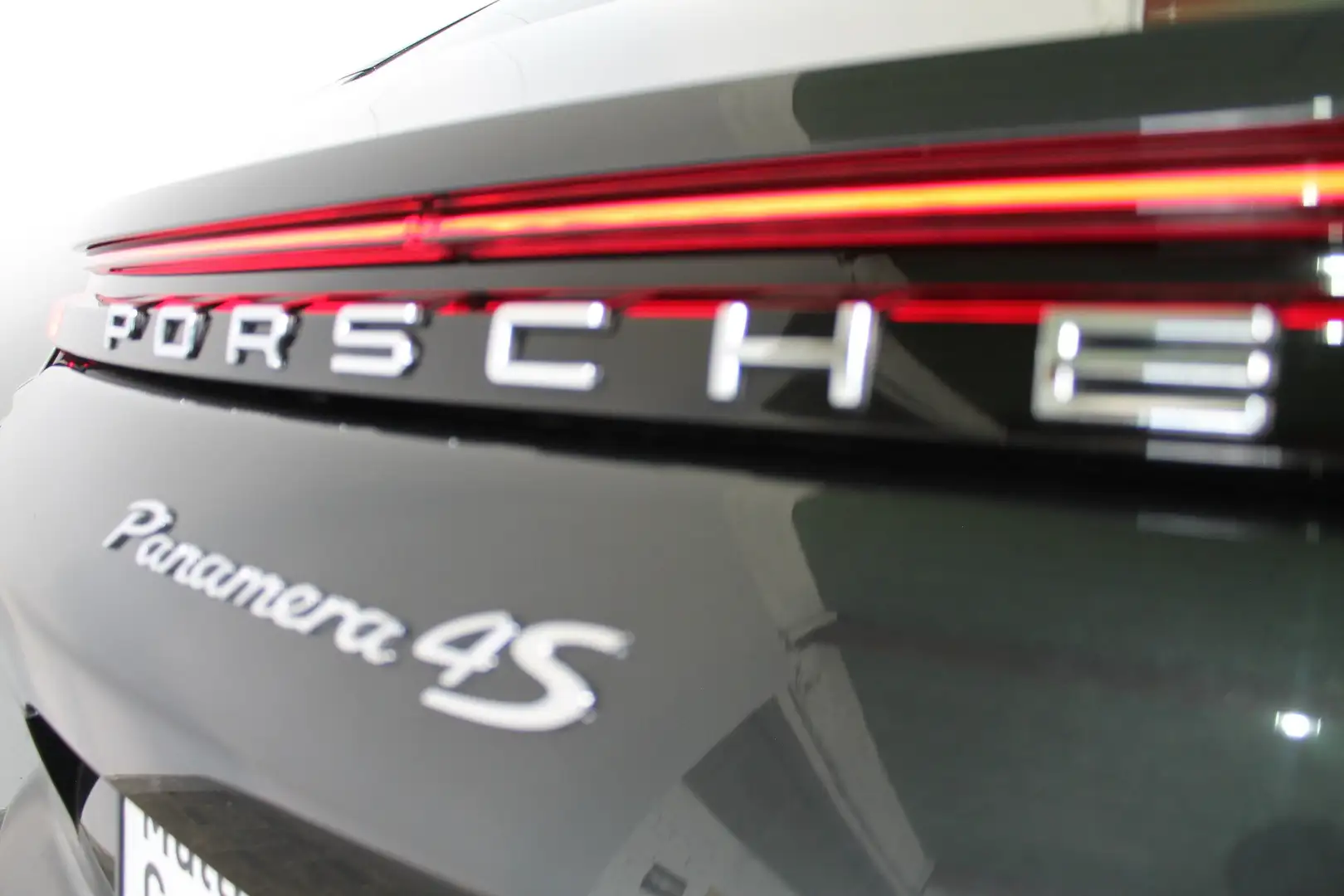 Porsche Panamera 2,9i 4 S, LED, Face Lift, Pano, Bose, Soft Close Grau - 2