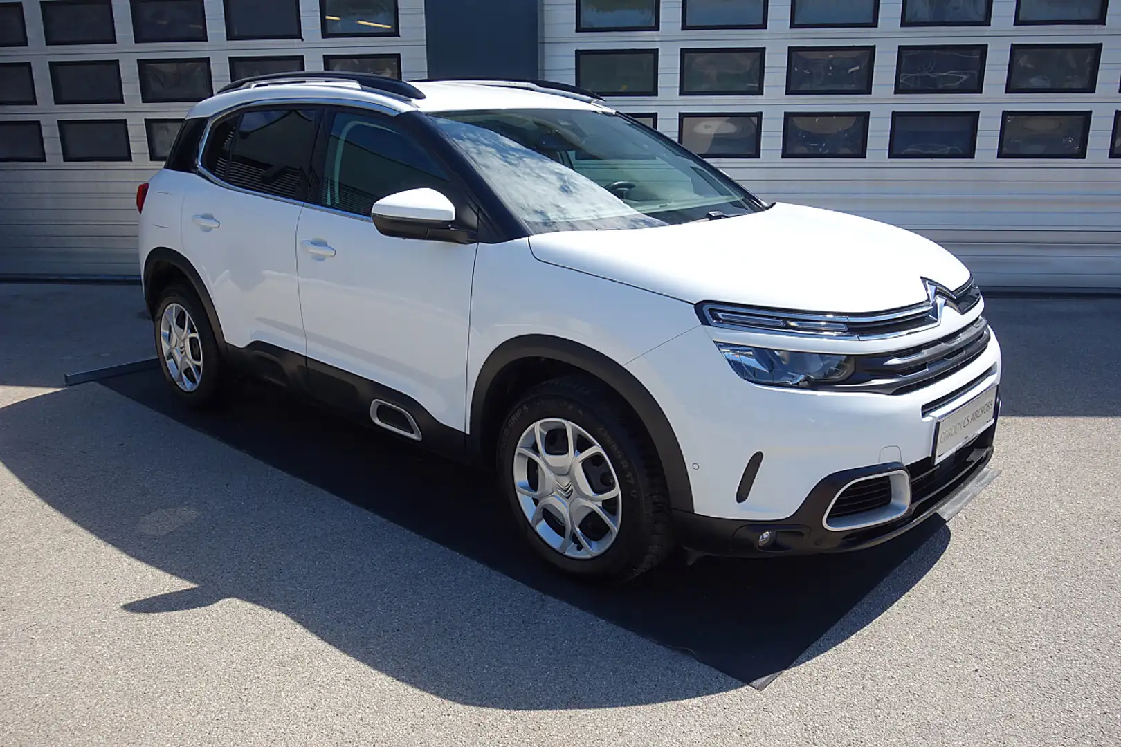 Citroen C5 Aircross BlueHDI 130 S&S Feel EAT8 Aut. Weiß - 1