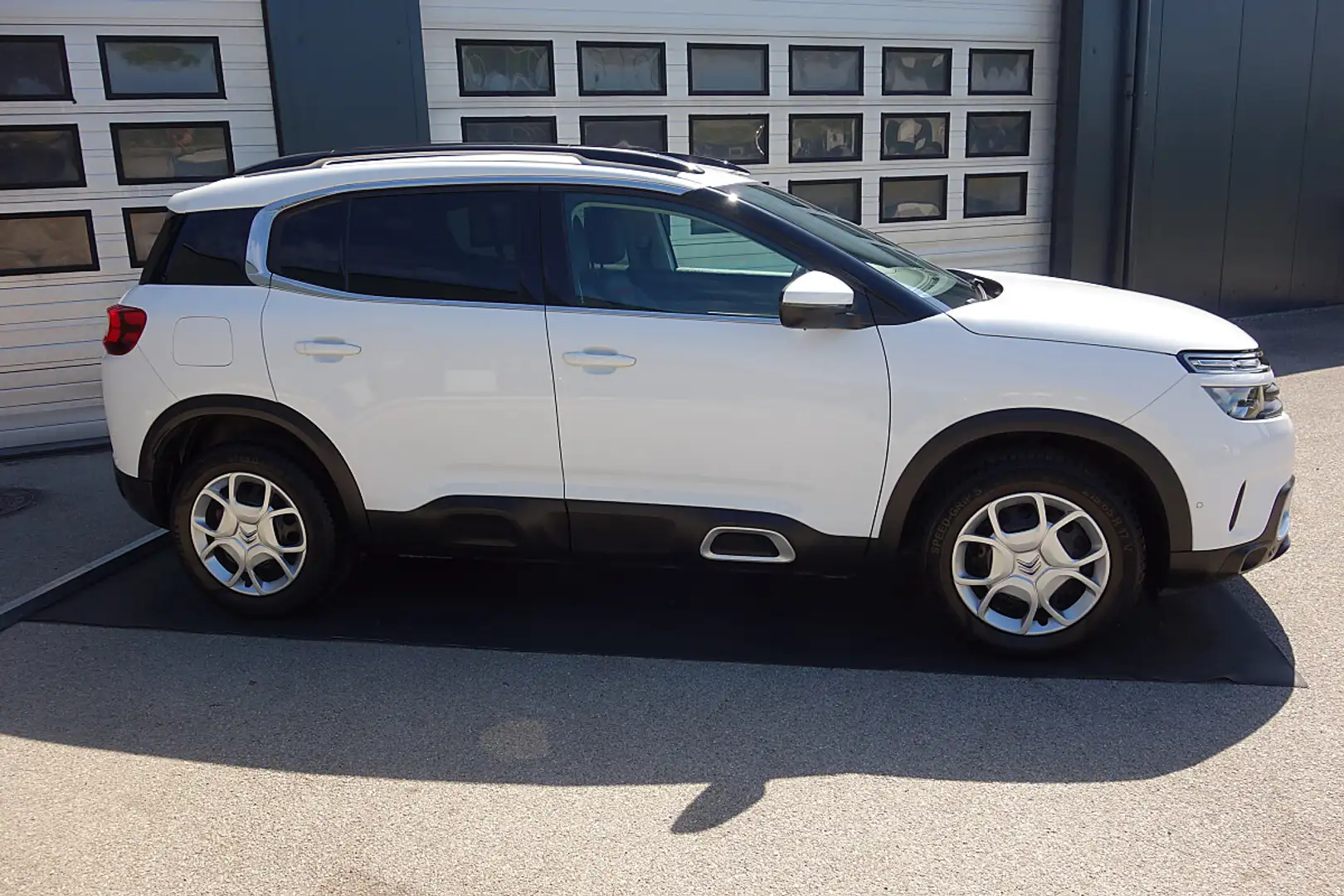 Citroen C5 Aircross BlueHDI 130 S&S Feel EAT8 Aut. Weiß - 2