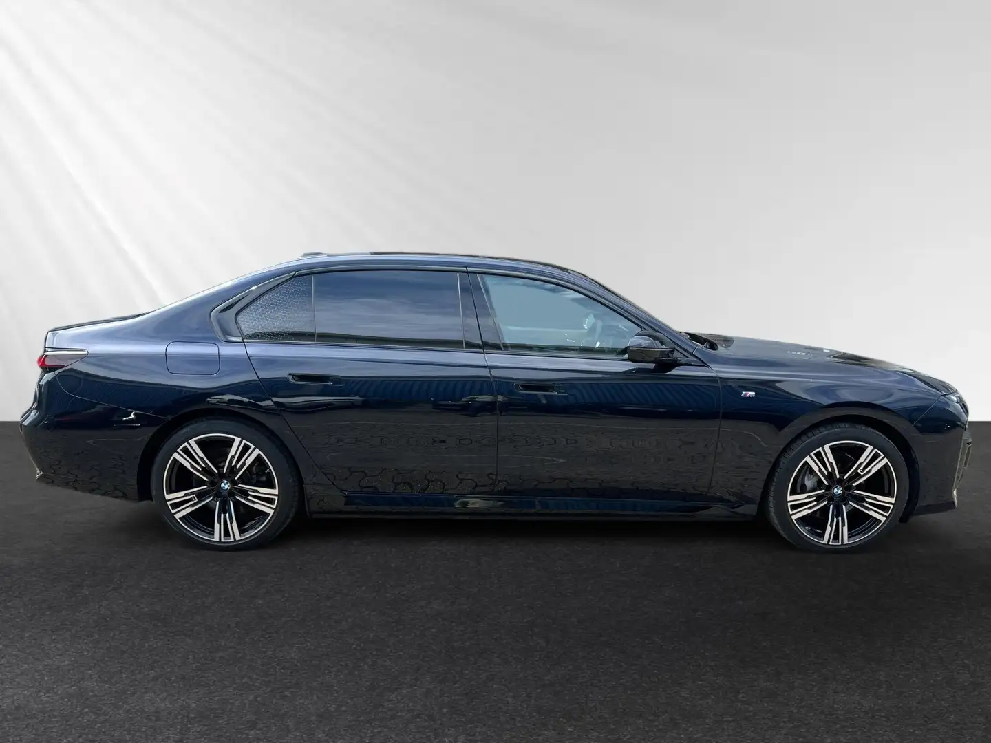 BMW i7 xDrive60 M Sport|Fond-Entertainment|SkyLounge Noir - 2
