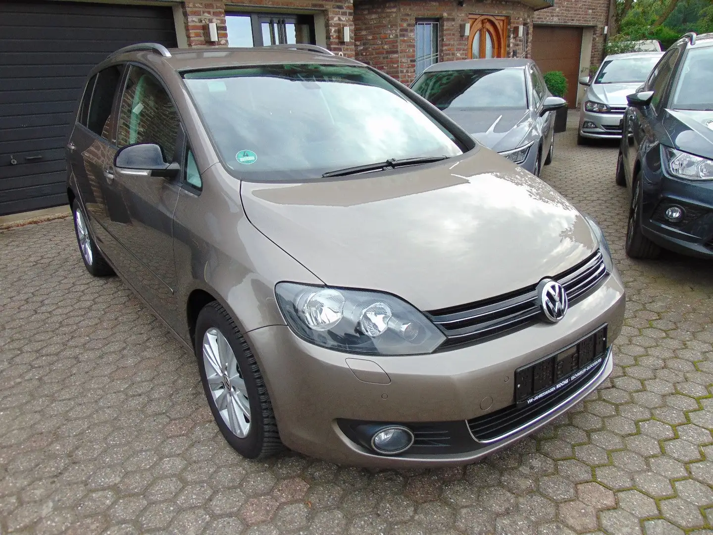 Volkswagen Golf Plus 1.2 TSI BlueMotion Technology Style Braun - 2