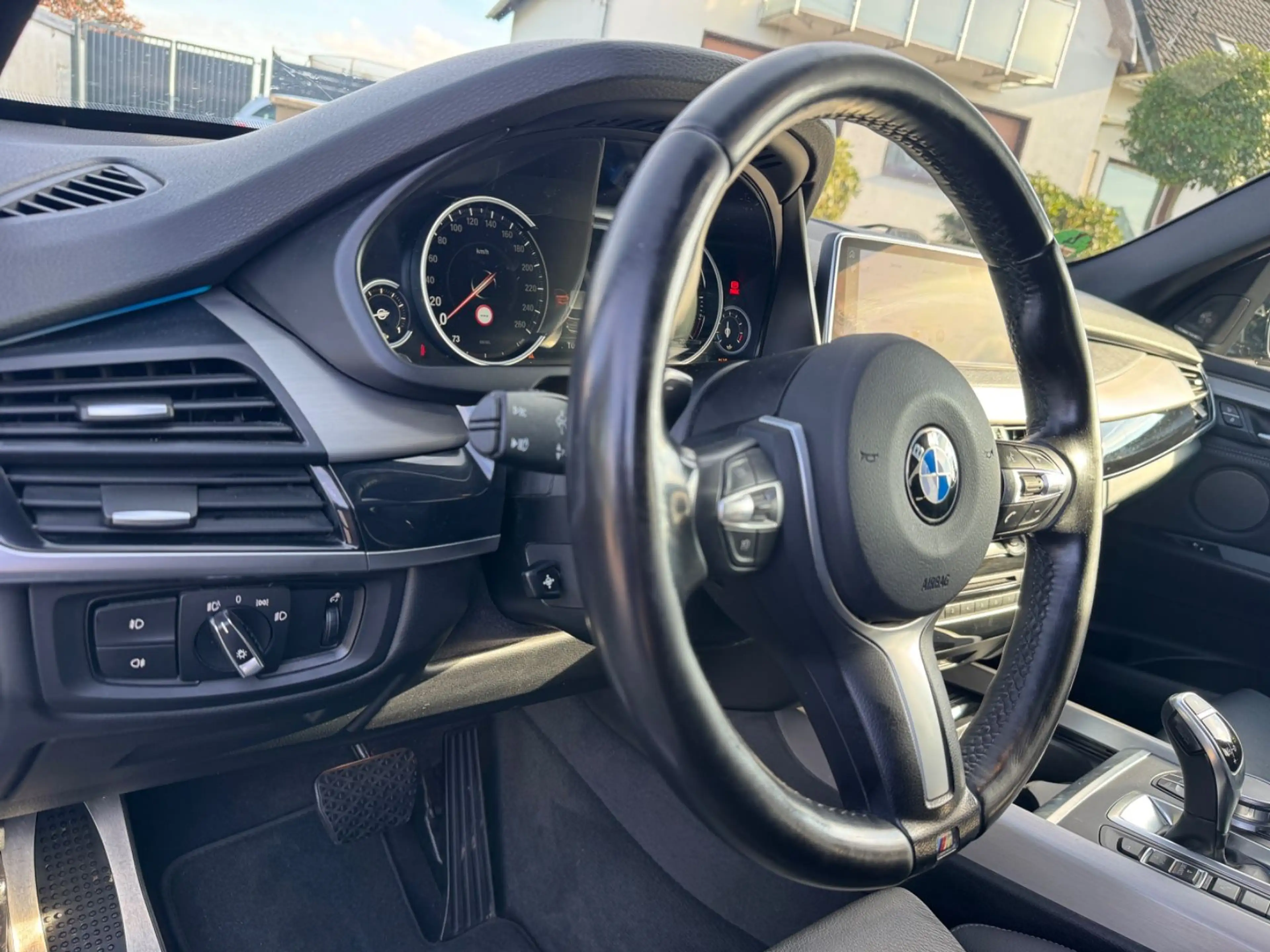 BMW X5 M50 d* 360° CAM* LED*H&K*PANO*HUD*SOFTCLOSE* — photo 7