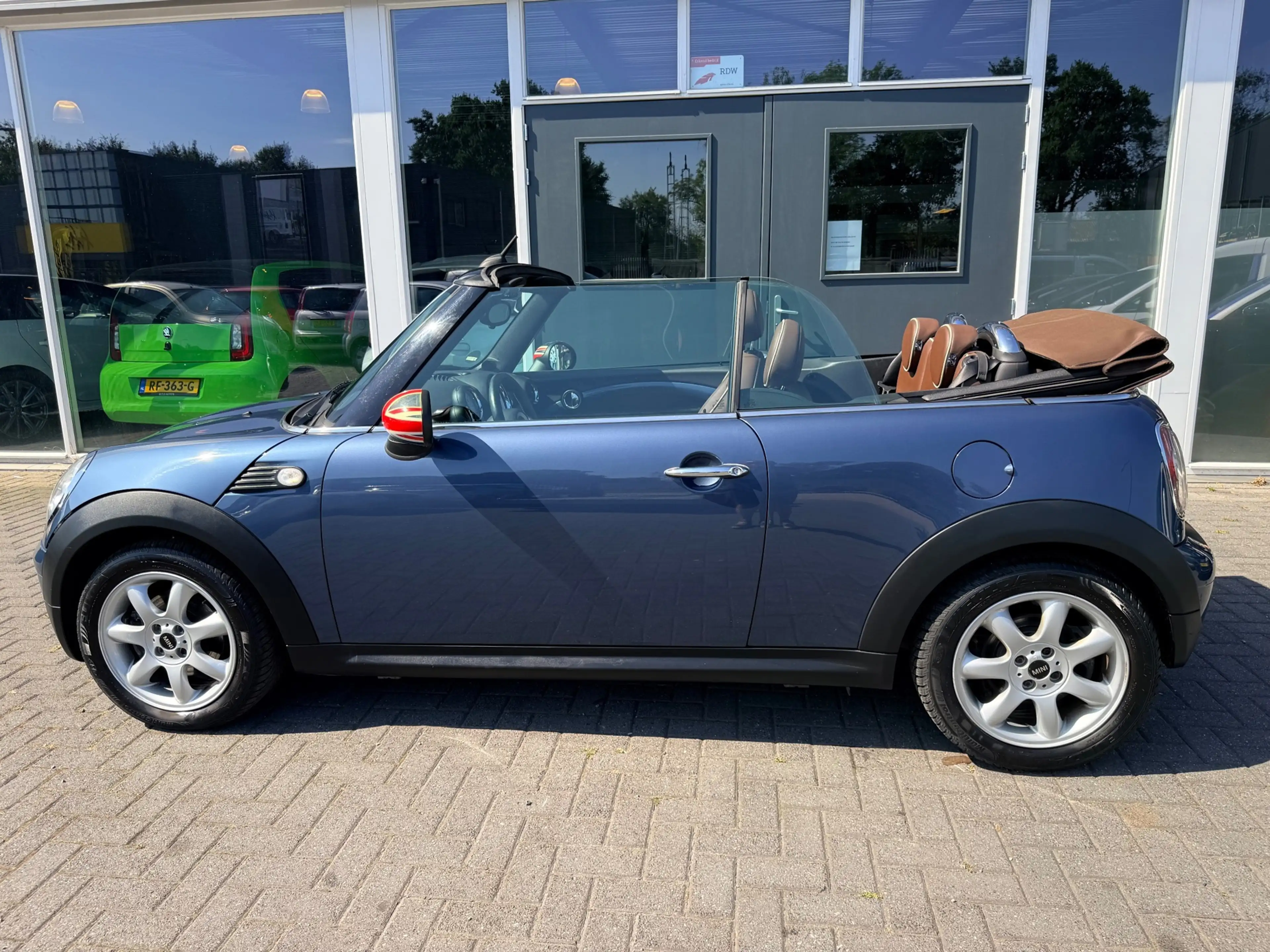 MINI Cooper Cabrio 1.6 Cooper/Leer/Navigatie/Stoelverwarming/Luxe UIt — photo 6