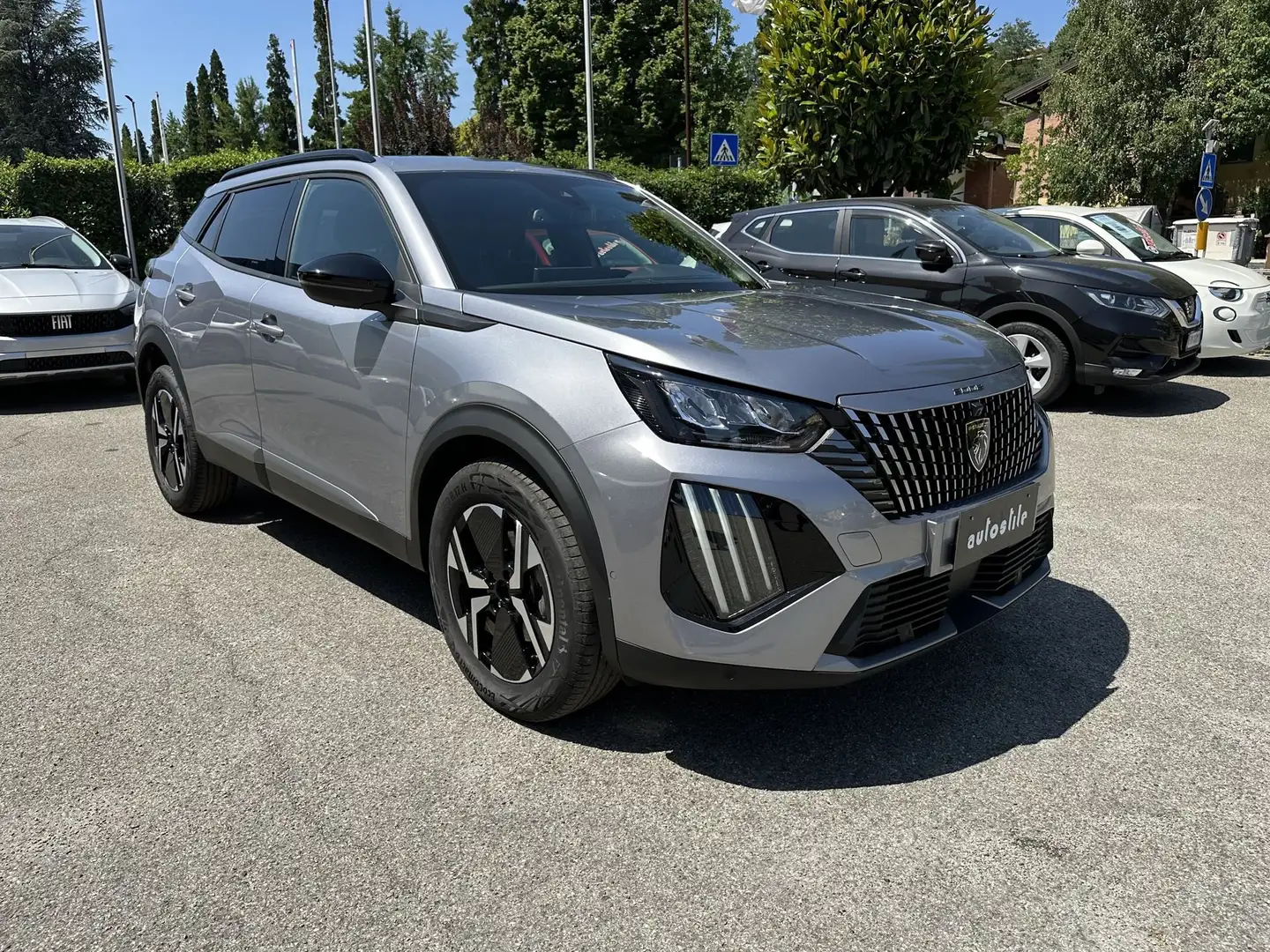 Peugeot 2008 Peugeot 2008 Hybrid e-DCS6 Allure Grigio - 2