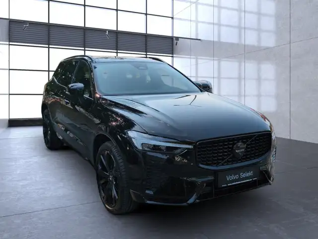 Volvo XC60 view 8
