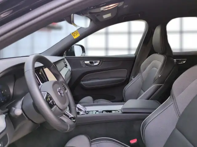 Volvo XC60 view 13