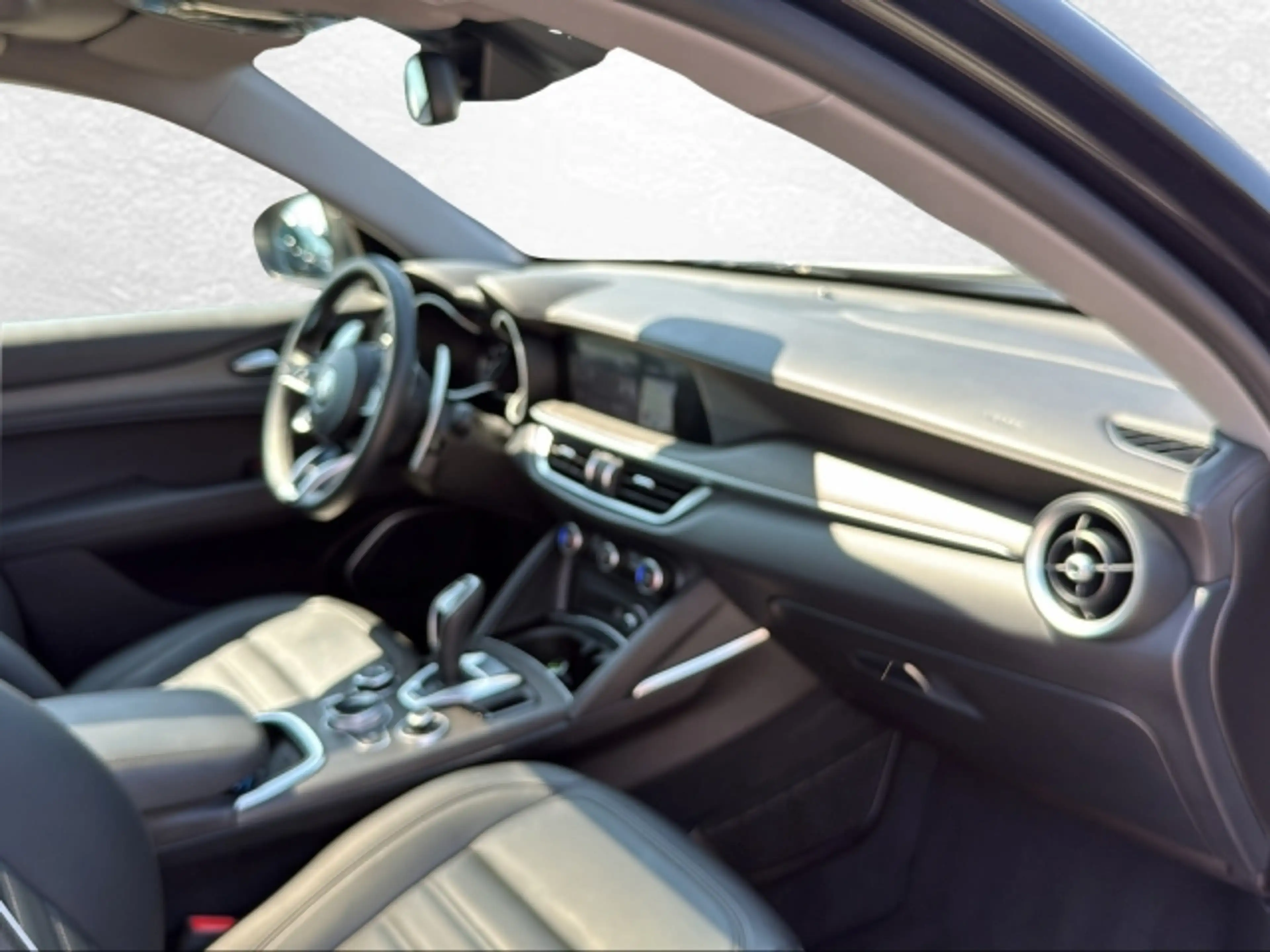Alfa Romeo Stelvio Ti 2,2 16V 190 AT8 — photo 10