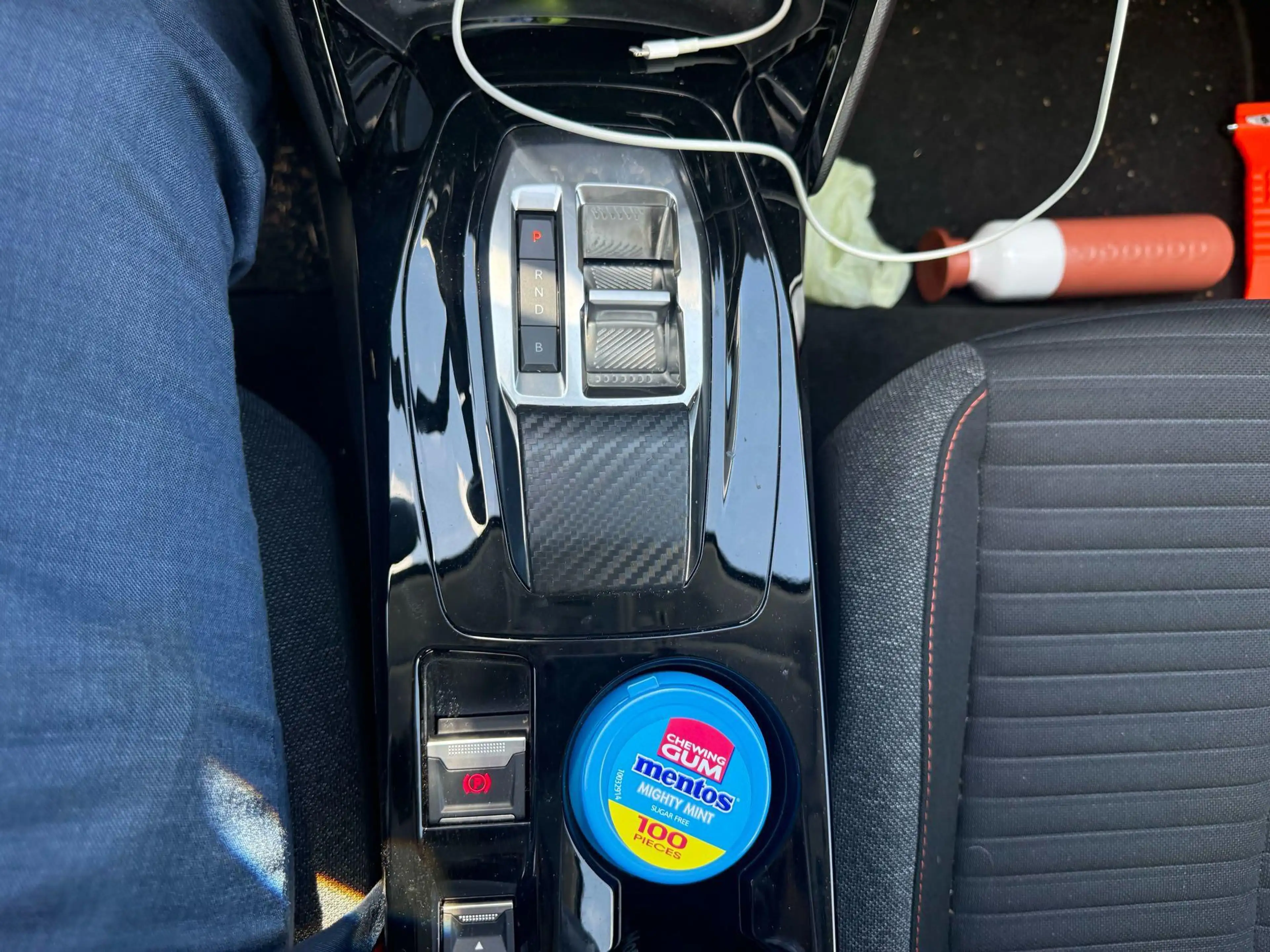 Peugeot e-208 EV Active Pack 50 kWh — photo 15