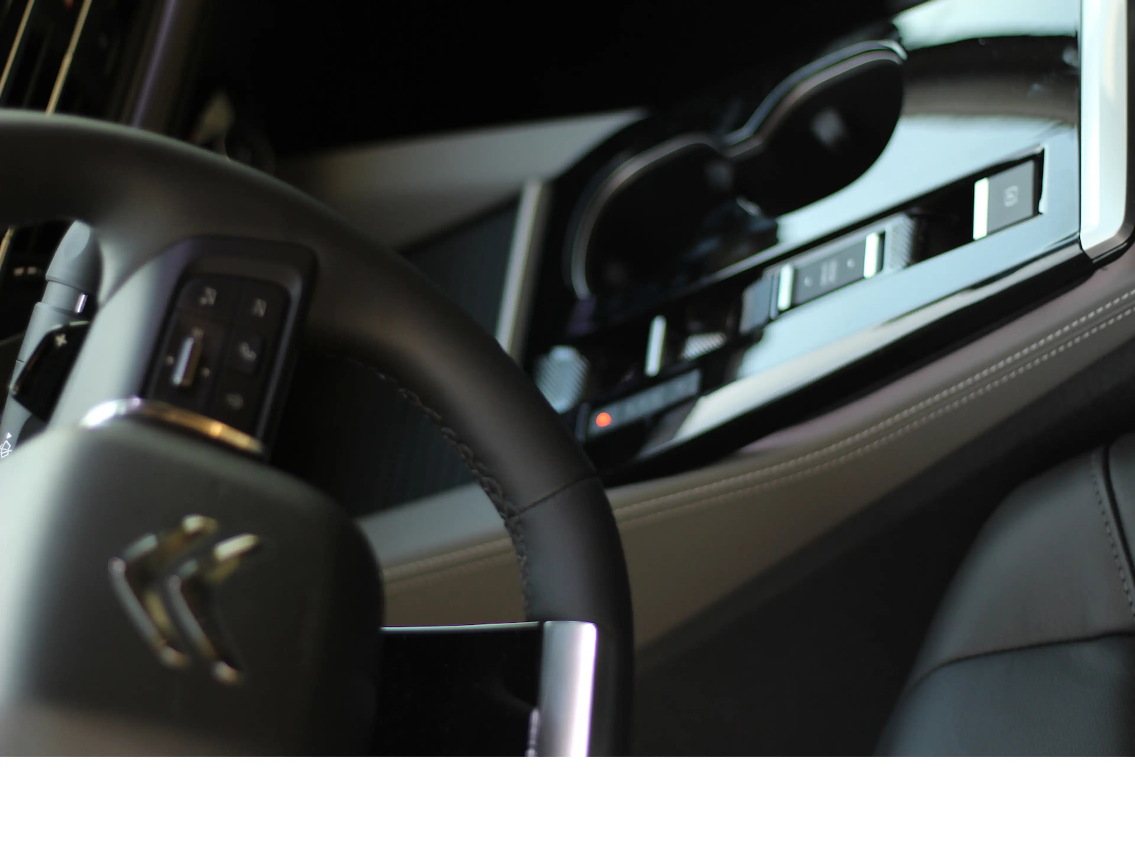 Citroen C5 X Shine Pack Hybrid — photo 13