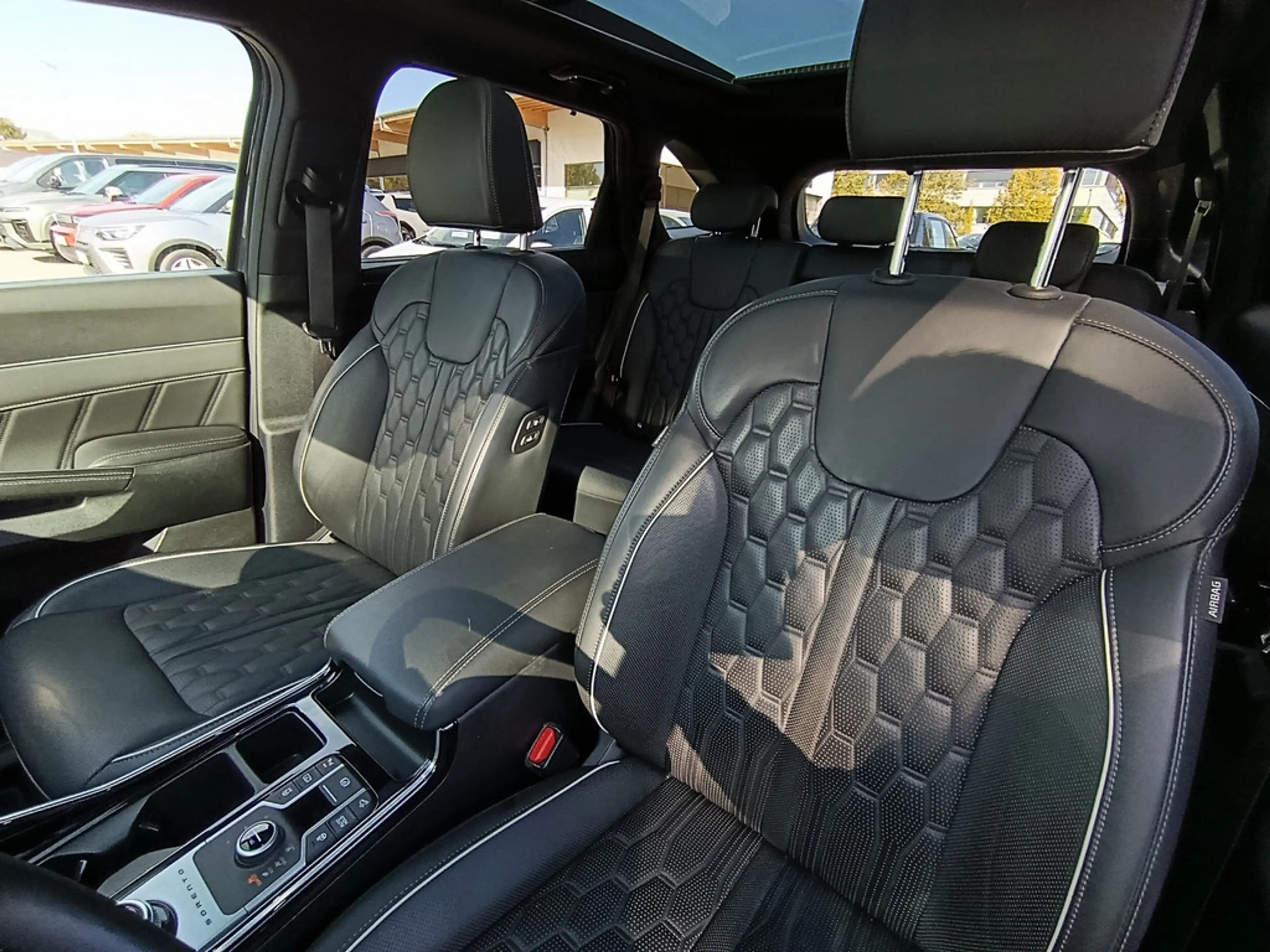 Kia Sorento Platinum 2.2D AWD DCT8 AHK Panoramaglasdach — photo 7