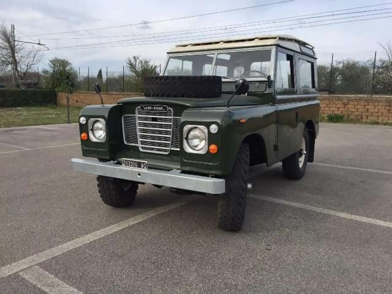 Land Rover Defender 88 serie III, foto 1