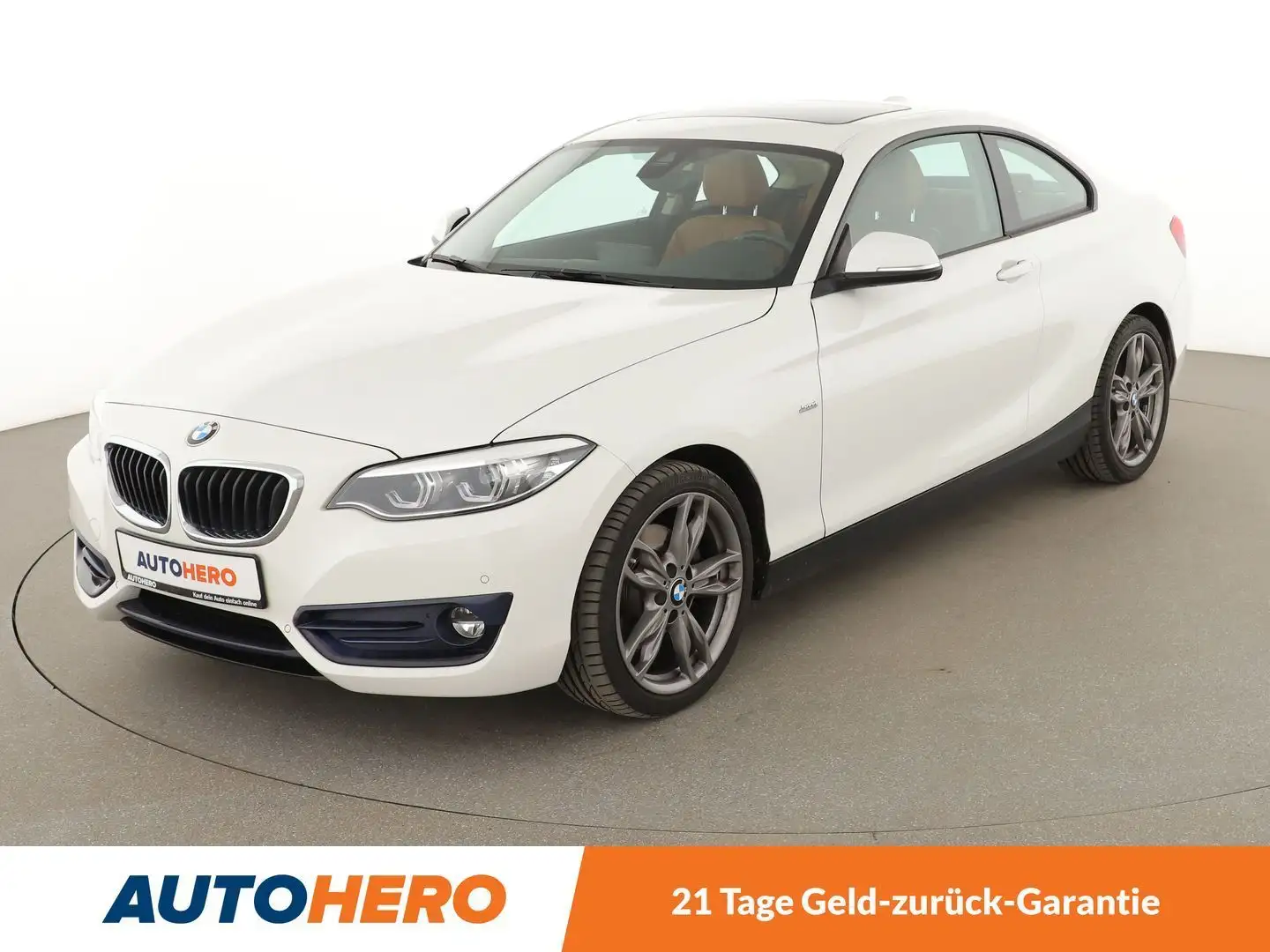 BMW 220 i Sport Line Aut.*LED*NAVI*PDC*SHZ*H&K*TEMPO*KLIMA White - 1