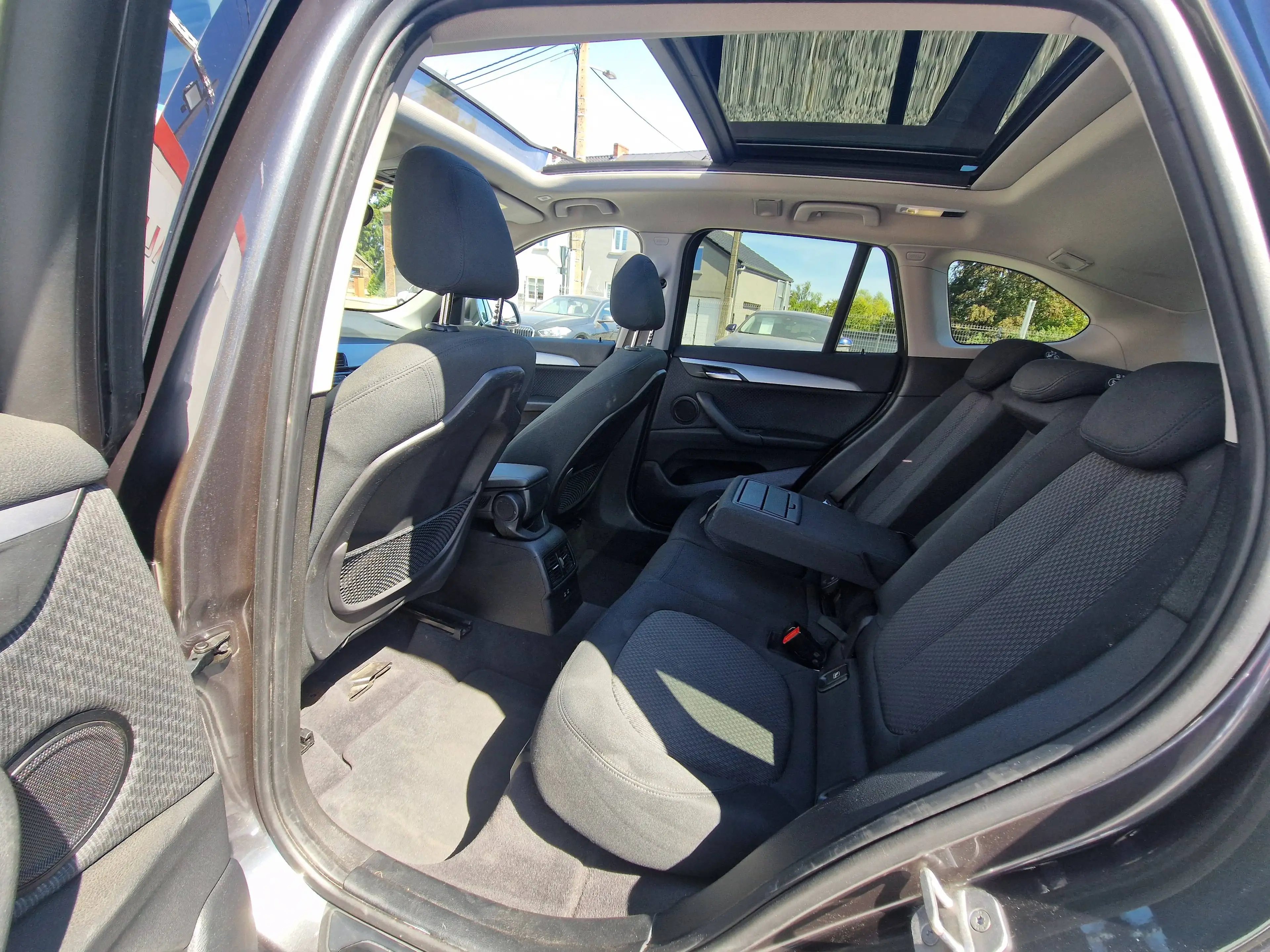BMW X1 1.5 d sDrive16*1°PROPRIO*CARNET*GPS*TOIT OUVRANT*CAMERA*PDC — photo 6