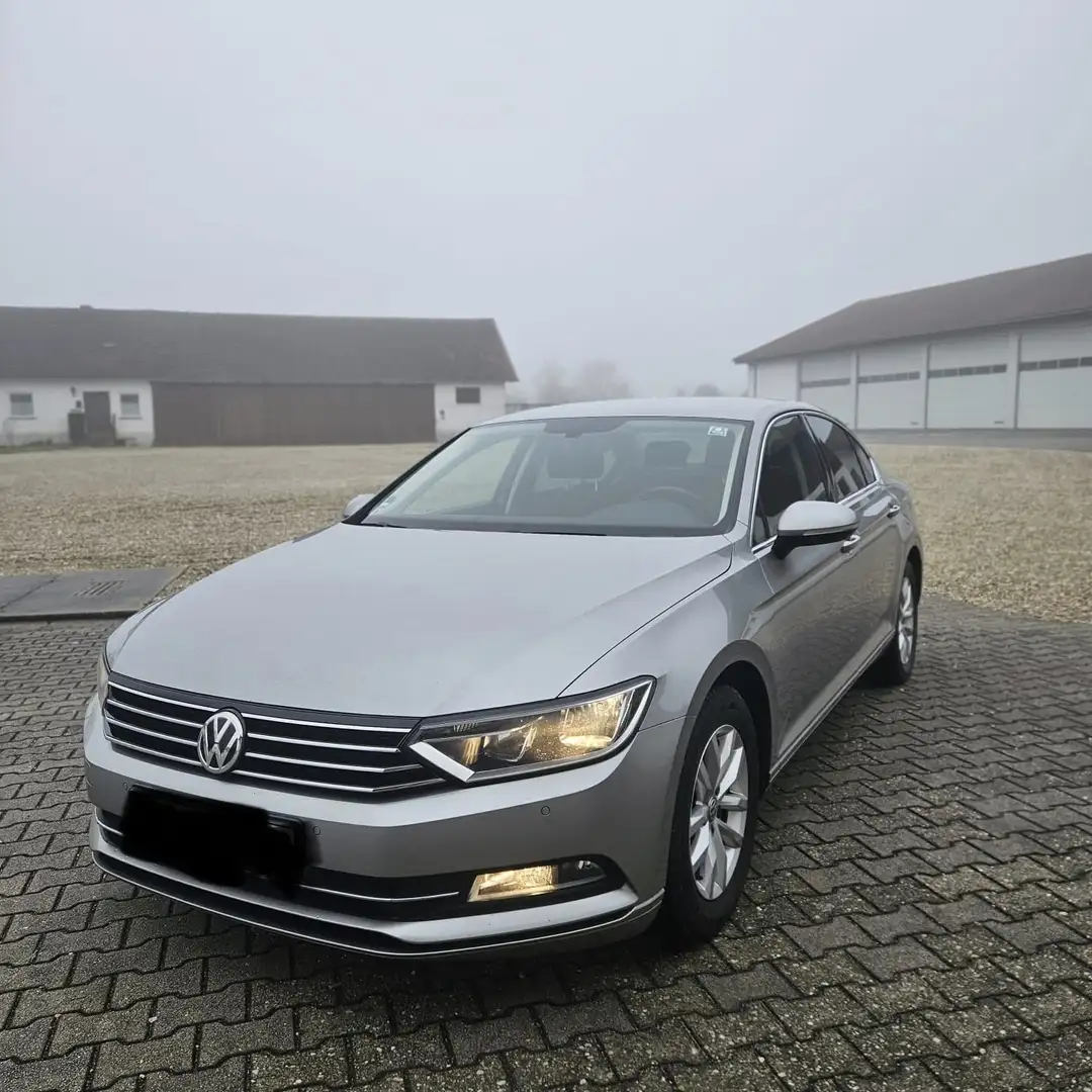 Volkswagen Passat Comfortline BMT/Start-Stopp Grau - 2