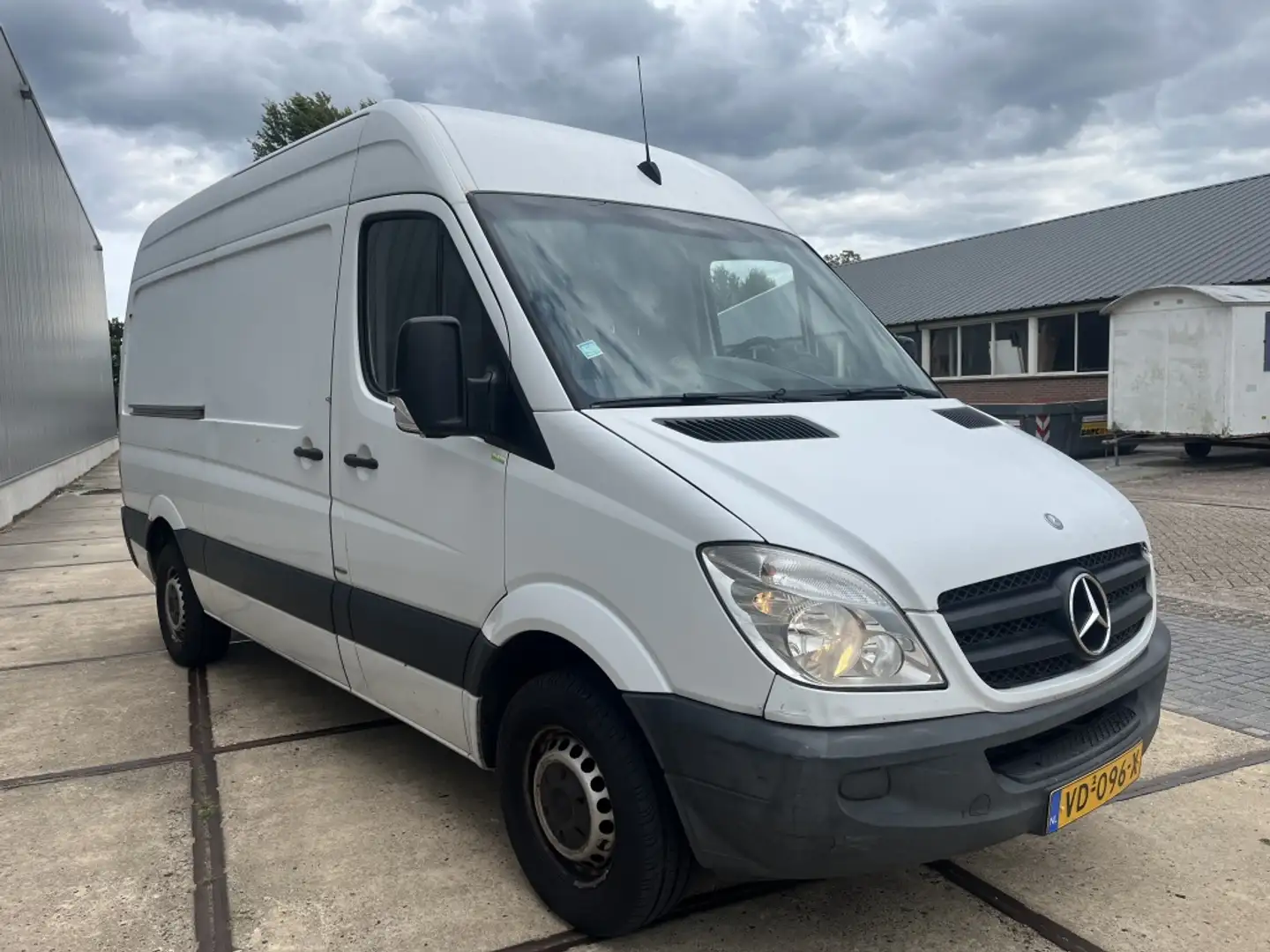Mercedes-Benz Sprinter 313 2.2 CDI 2013 Airco Euro 5 MOTOR NIET GOED Wit - 2
