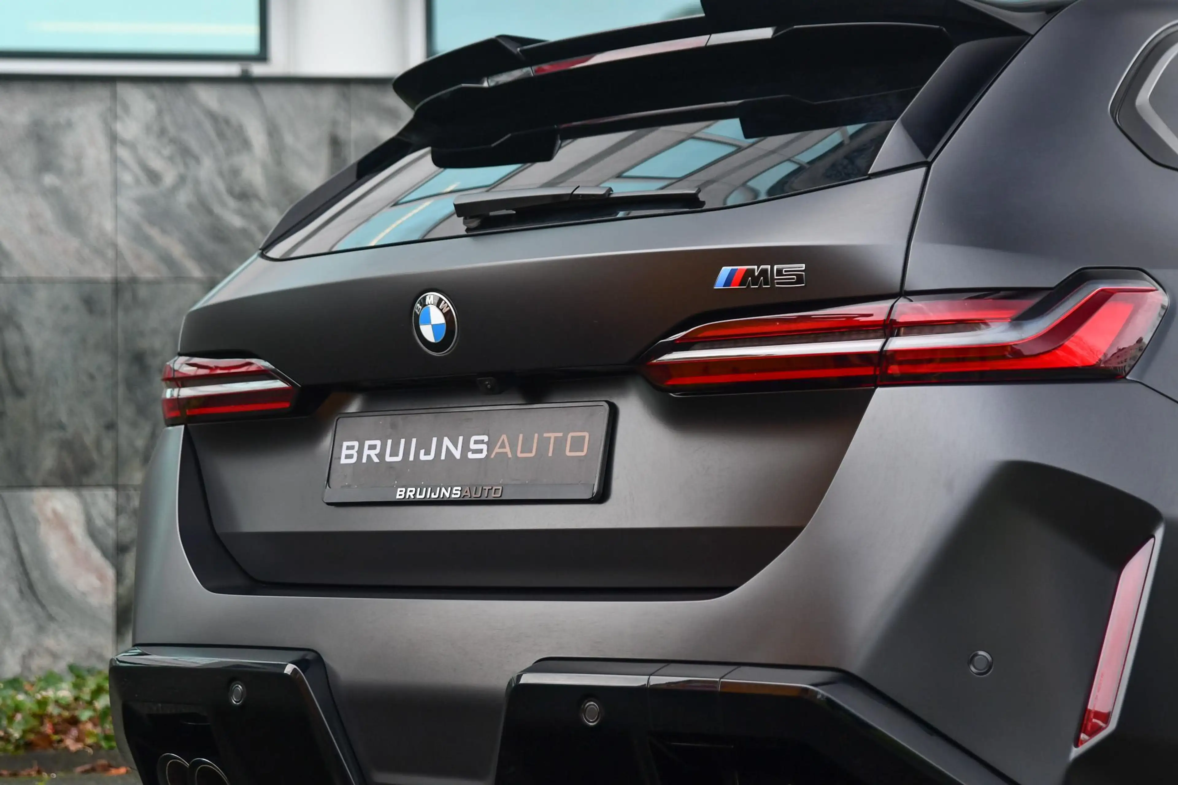 BMW M5 Touring M5 Individual lak |Keramisch|Carbon|Trekha — photo 35