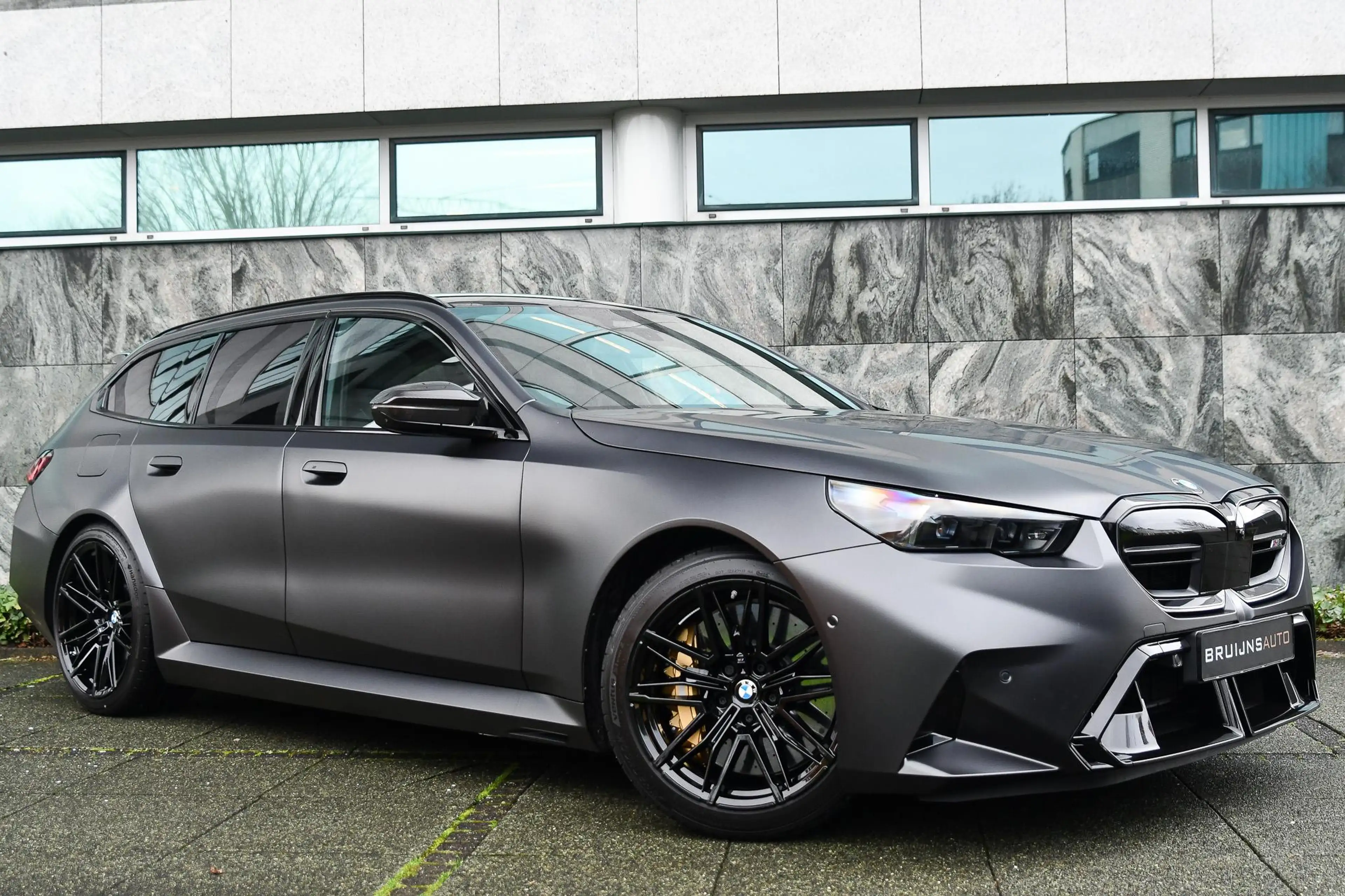 BMW M5 Touring M5 Individual lak |Keramisch|Carbon|Trekha — photo 2