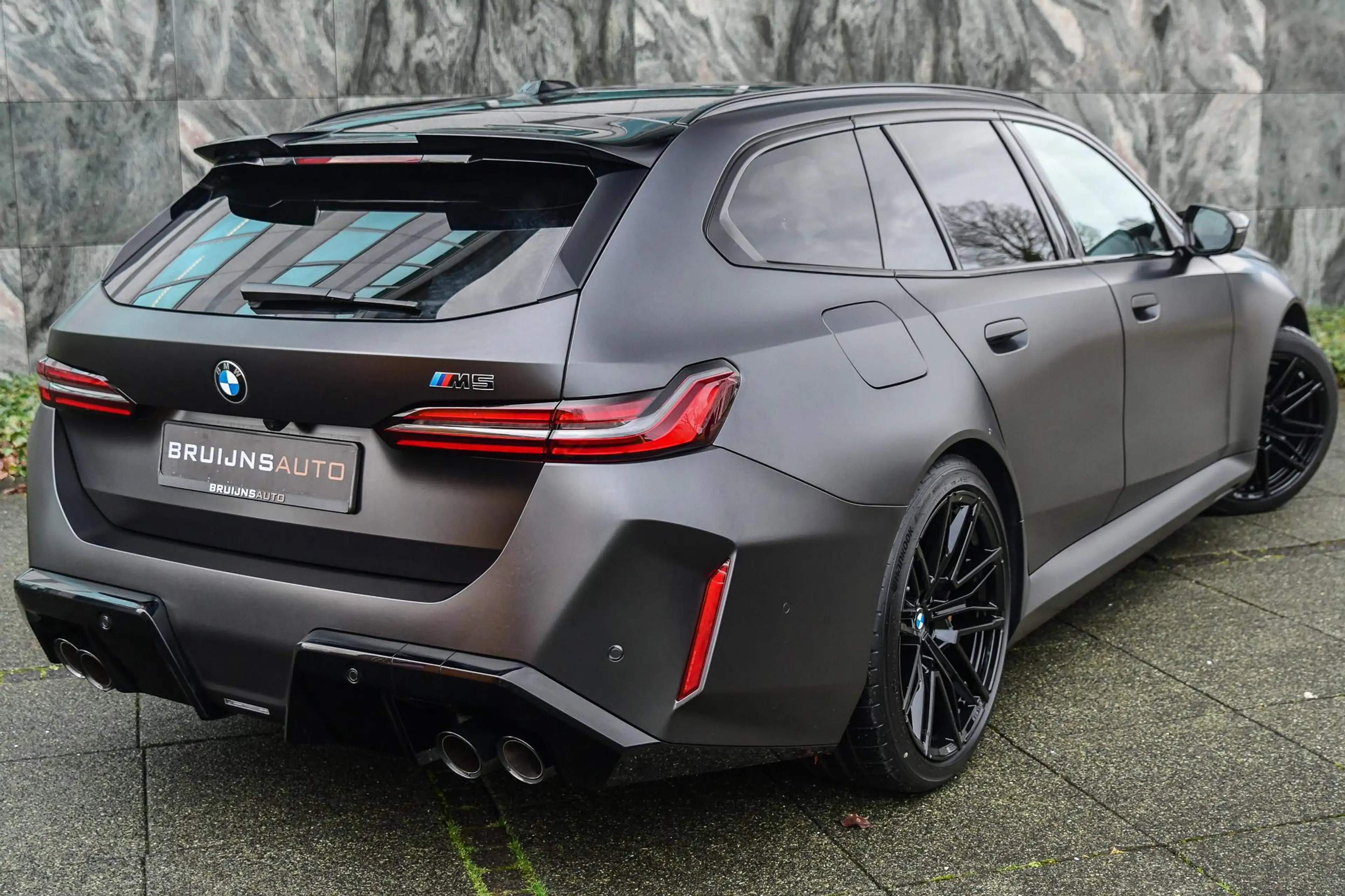 BMW M5 Touring M5 Individual lak |Keramisch|Carbon|Trekha — photo 3