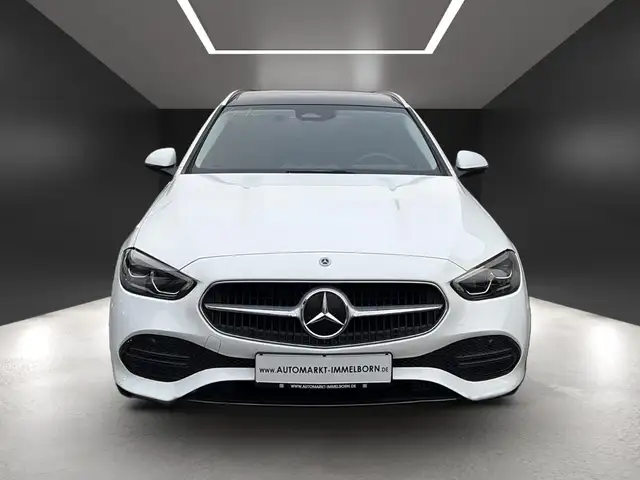 Mercedes-Benz C-Class view 9