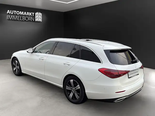 Mercedes-Benz C-Class view 5
