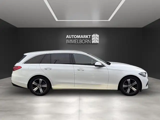 Mercedes-Benz C-Class view 11