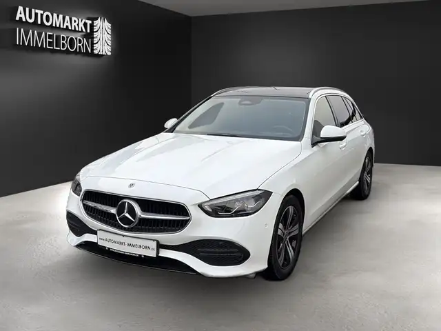 Mercedes-Benz C-Class view 3