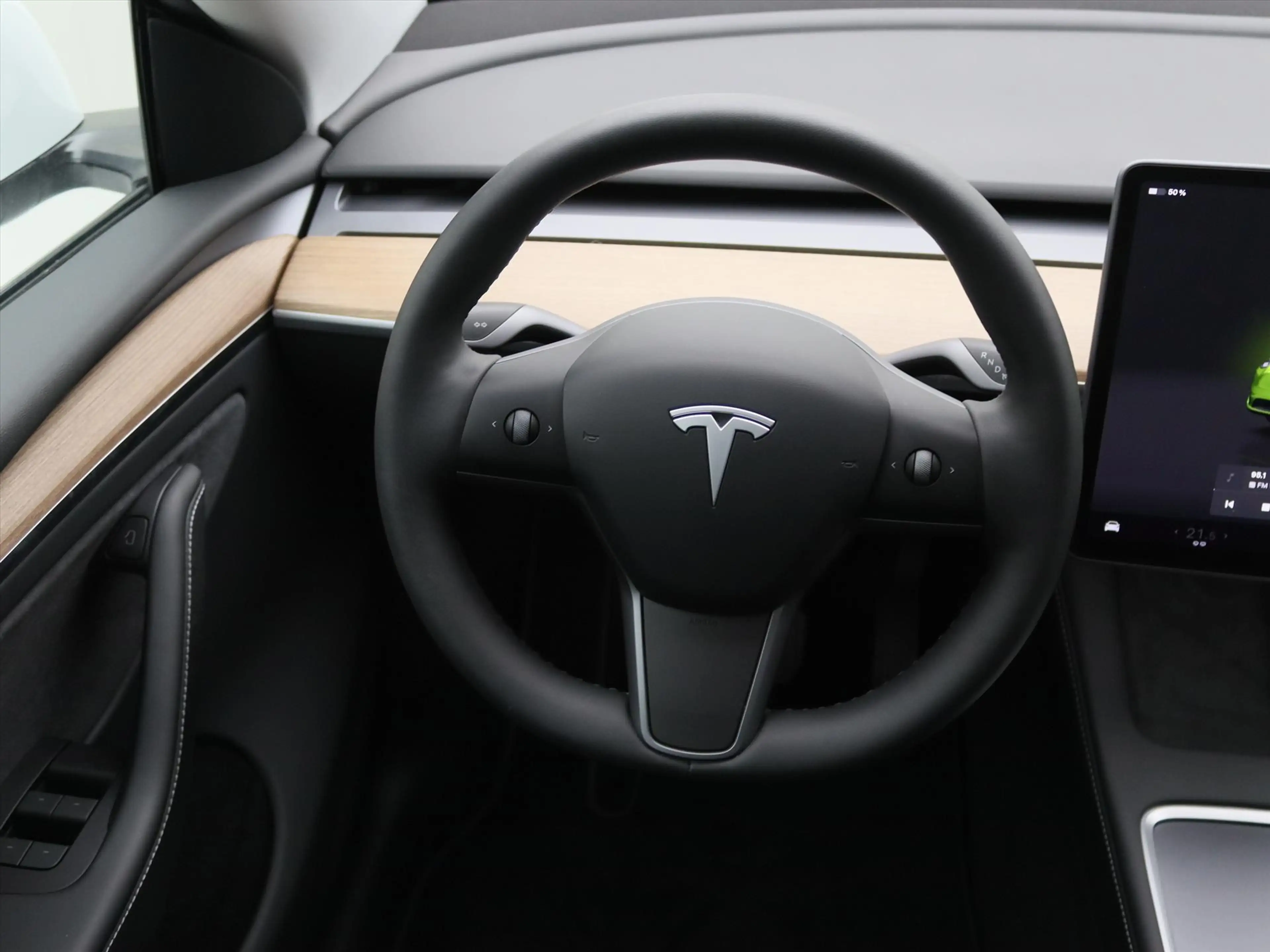 Tesla Model Y Standard RWD Plus 351pk 94.9% SoH [ TREKHAAK+RYZEN — photo 20