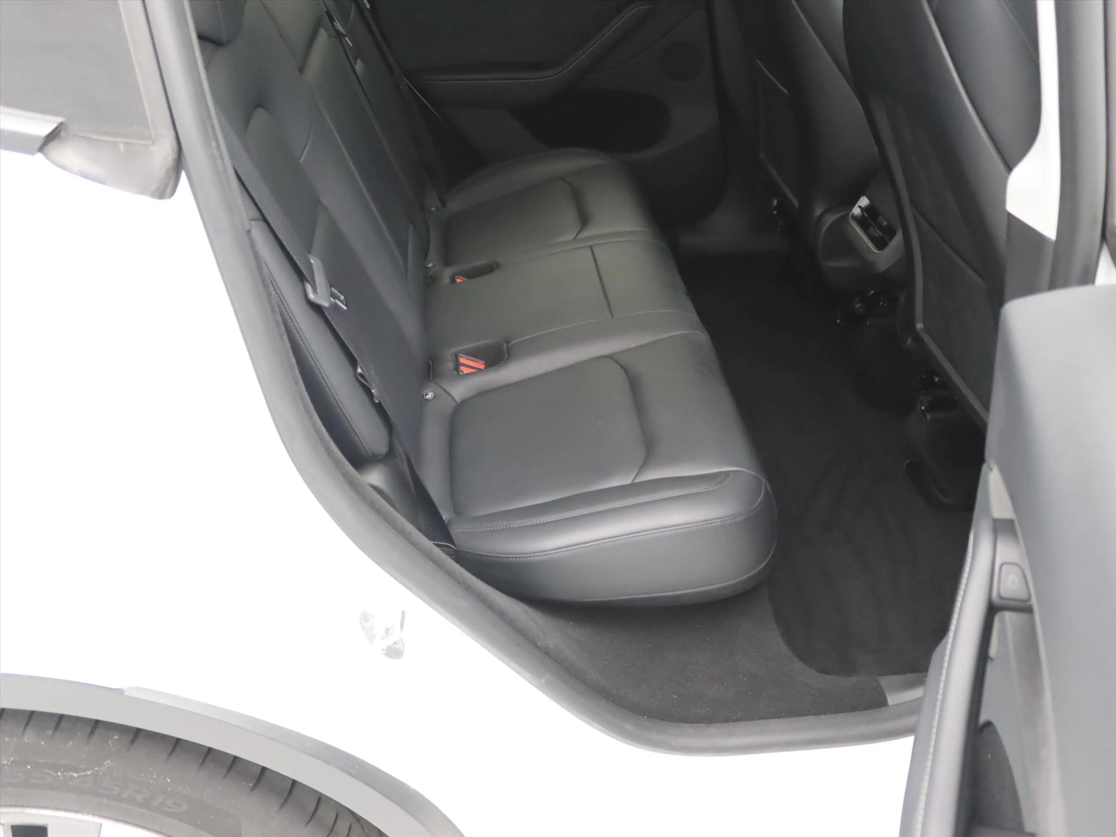 Tesla Model Y Standard RWD Plus 351pk 94.9% SoH [ TREKHAAK+RYZEN — photo 14