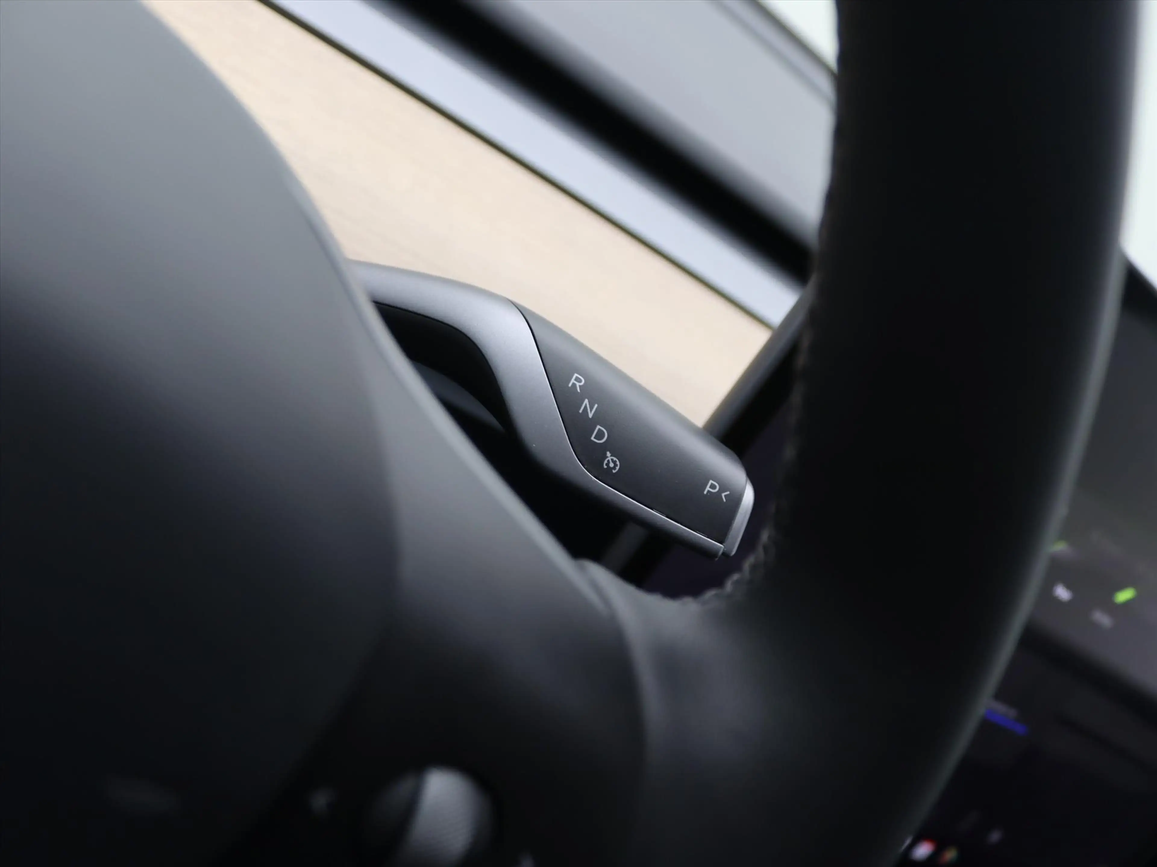 Tesla Model Y Standard RWD Plus 351pk 94.9% SoH [ TREKHAAK+RYZEN — photo 23