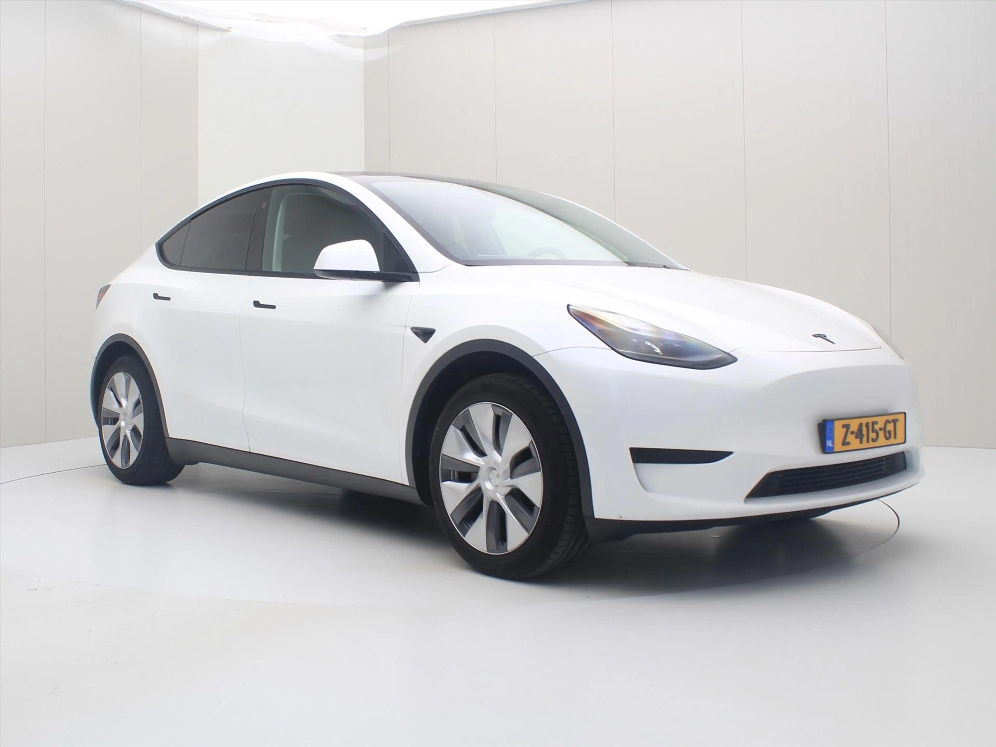 Tesla Model Y Standard RWD Plus 351pk 94.9% SoH [ TREKHAAK+RYZEN — photo 4