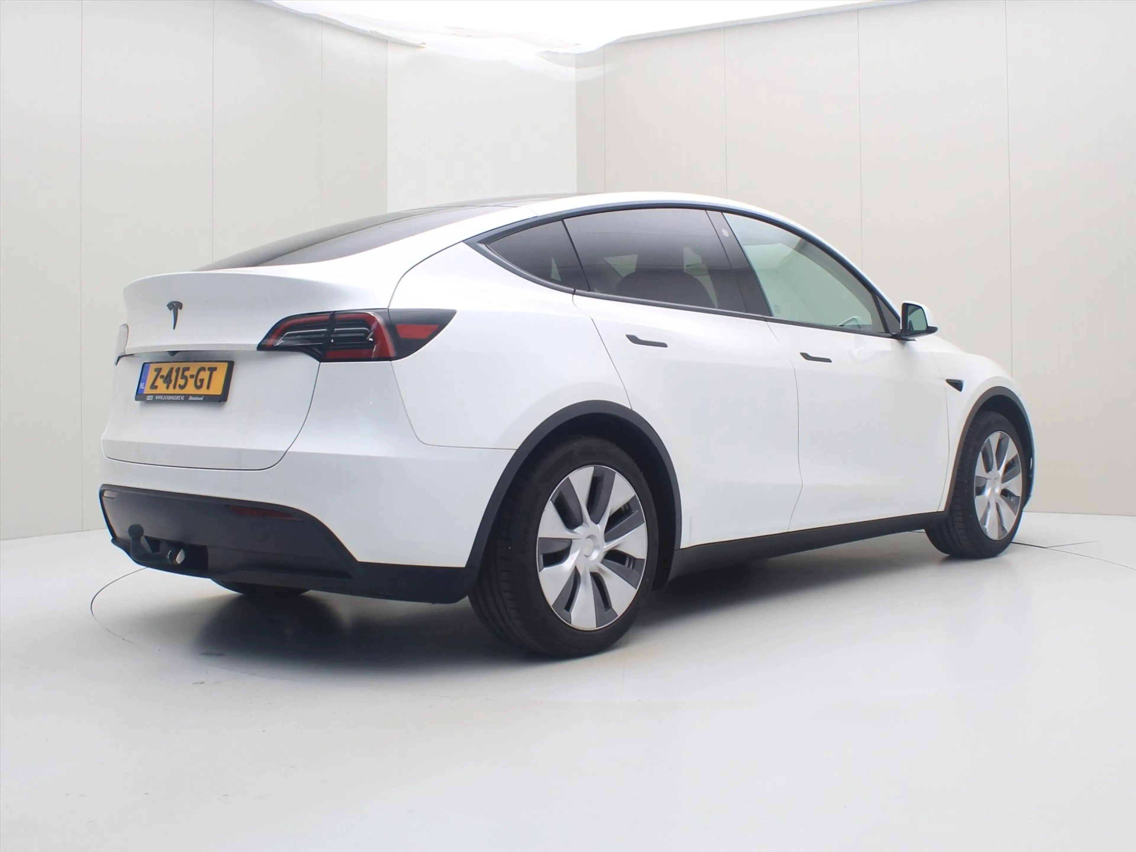 Tesla Model Y Standard RWD Plus 351pk 94.9% SoH [ TREKHAAK+RYZEN — photo 2