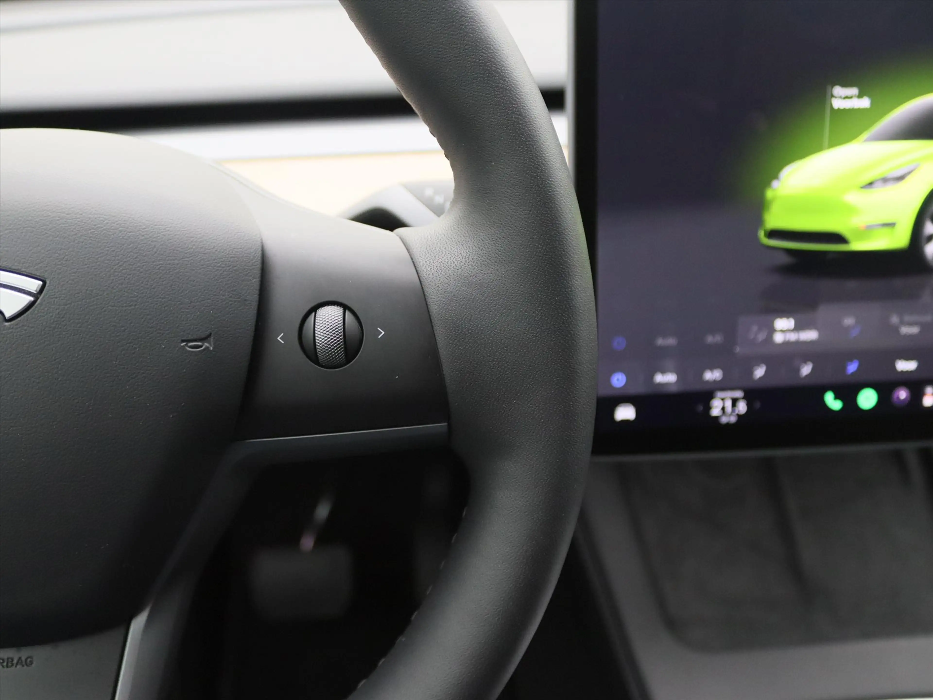 Tesla Model Y Standard RWD Plus 351pk 94.9% SoH [ TREKHAAK+RYZEN — photo 22