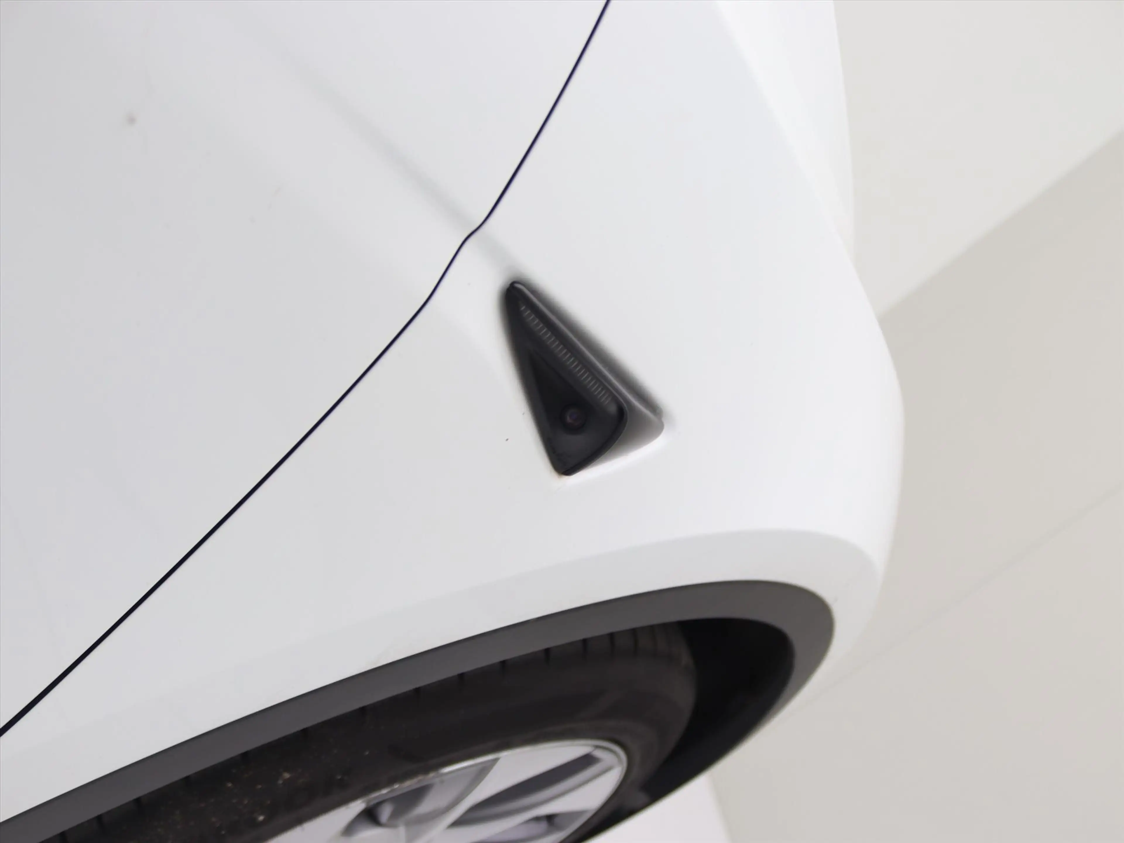 Tesla Model Y Standard RWD Plus 351pk 94.9% SoH [ TREKHAAK+RYZEN — photo 28