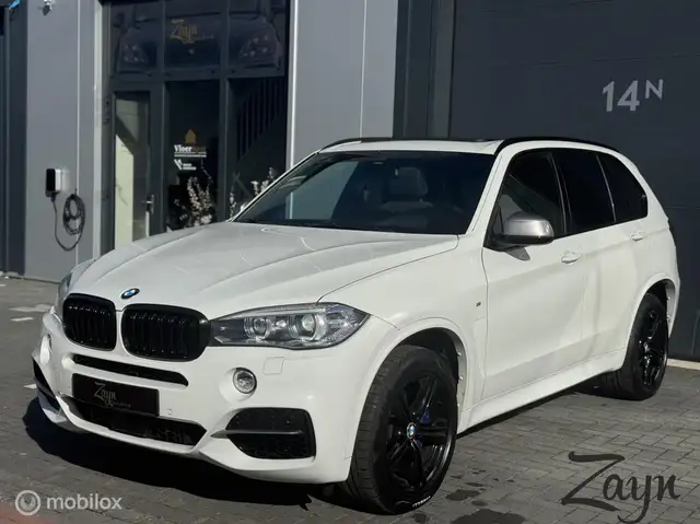 BMW X5 M50D | Grijs kenteken | Pano | HUD | Memory | H&K