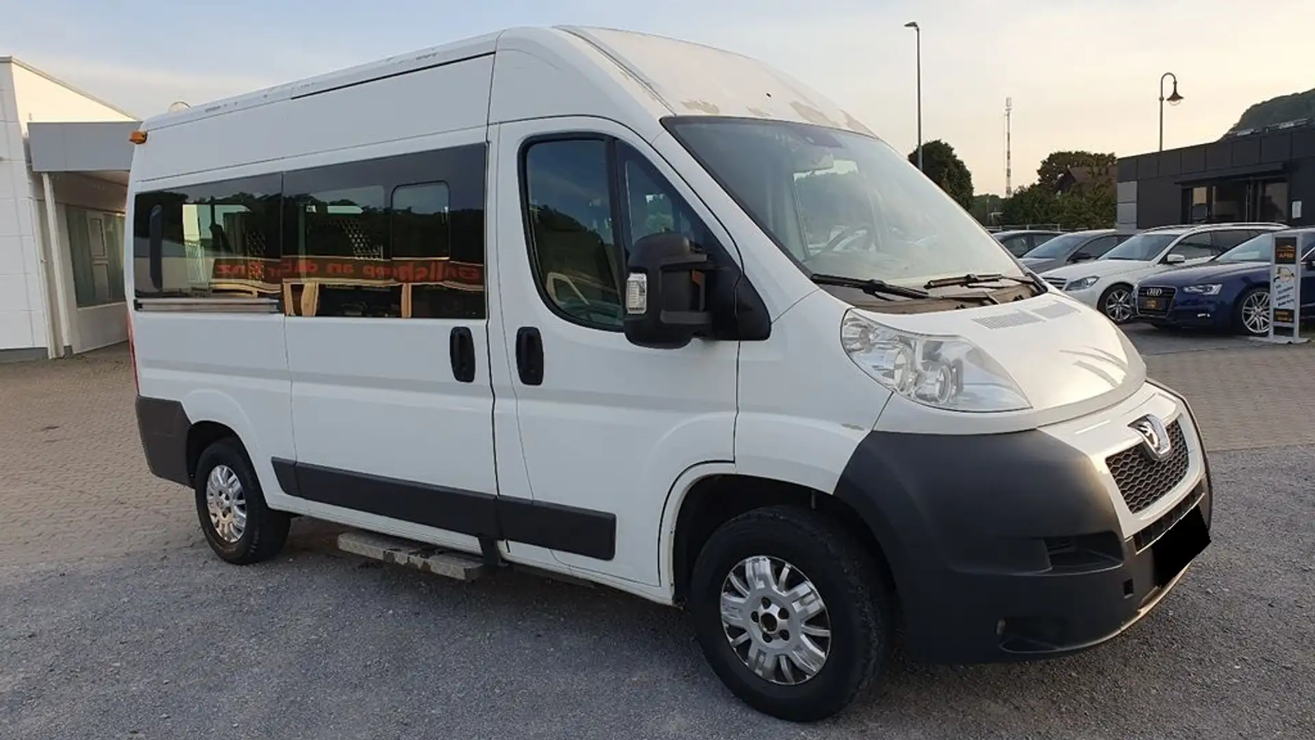 Peugeot Boxer Bus 2.2HDI 333 L2H2 120 Blanco - 1
