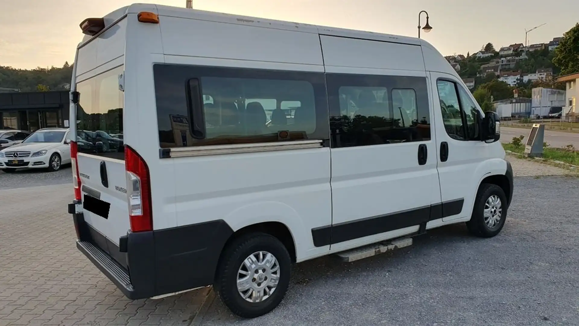 Peugeot Boxer Bus 2.2HDI 333 L2H2 120 Blanco - 2