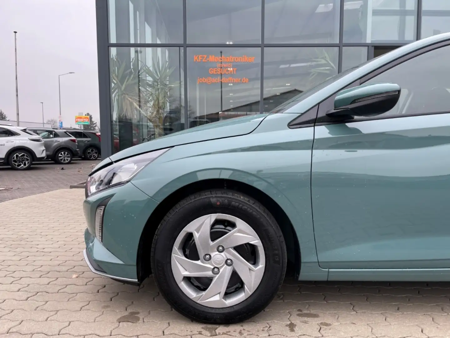 Hyundai i20 Select Verkehrszeichenerk SpurhalteAss Navi Зелёный - 2