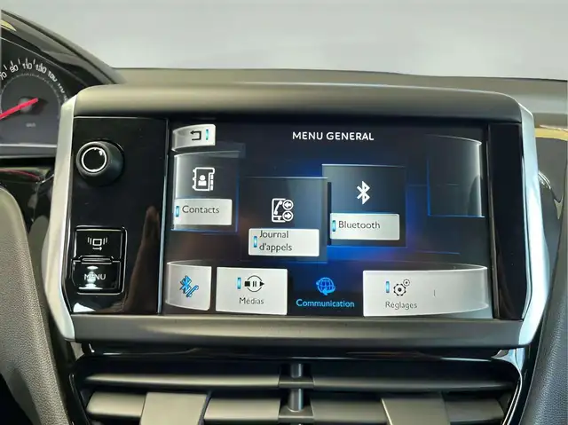Peugeot 208 view 7