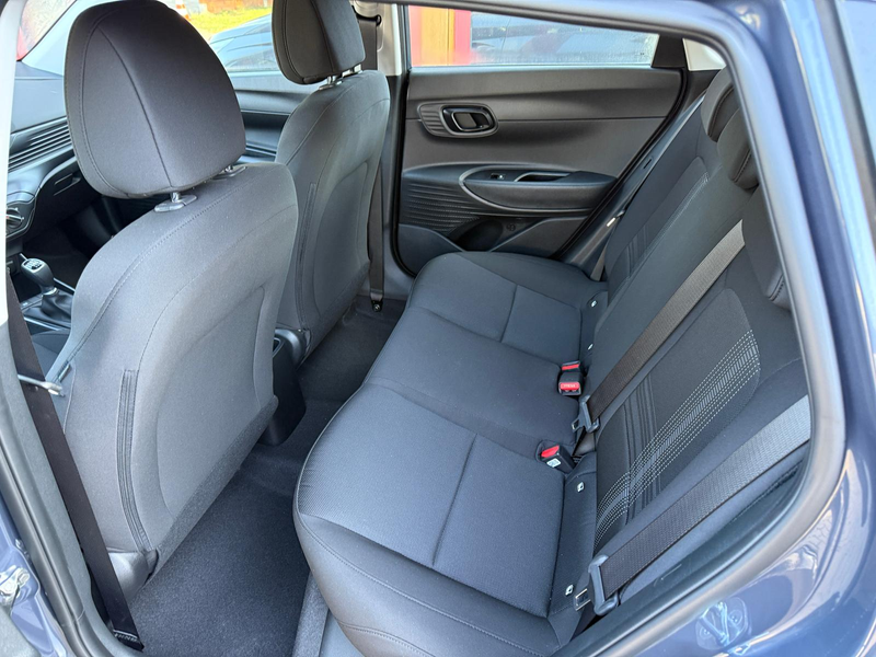 Hyundai i20 1,0 T-GDI Navi-Kamera-Klima-M.2026 — photo 12