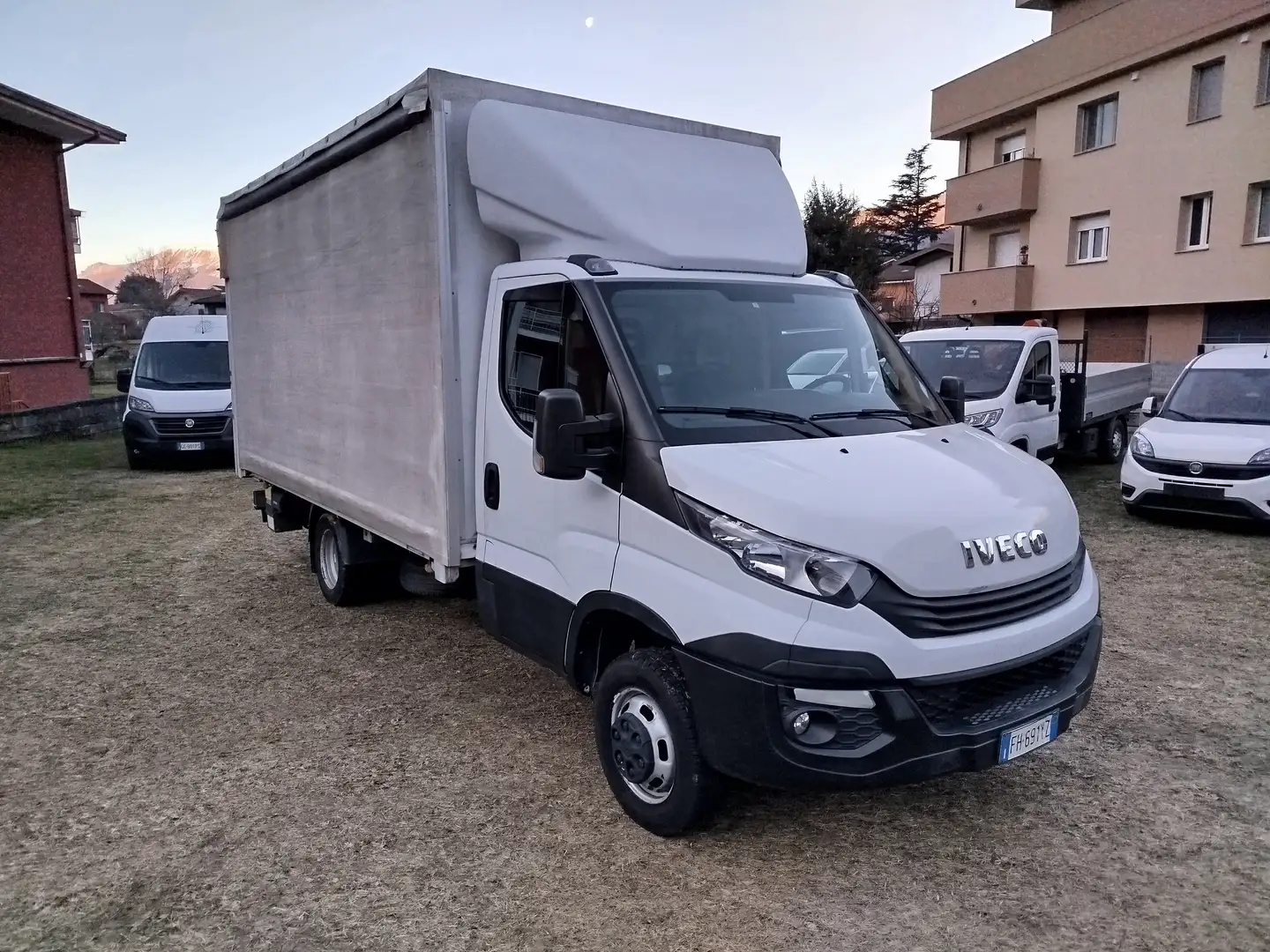 Iveco Daily 35 C12 2.3 115CV CABINATO SPONDA IDRAULICA +IVA Blanc - 1
