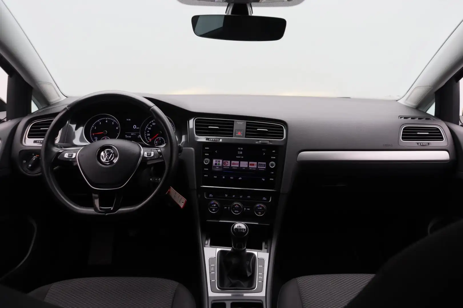 Volkswagen Golf 1.0 TSI Highline Apple/Carplay Climate/control Zwart - 2