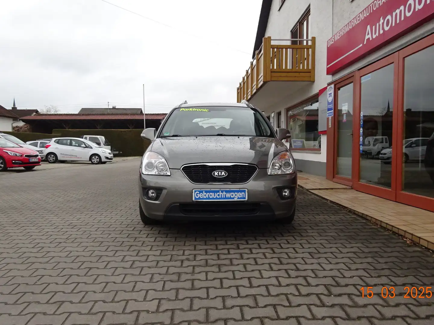 Kia Carens 1.6 CRDi Spirit Grijs - 1