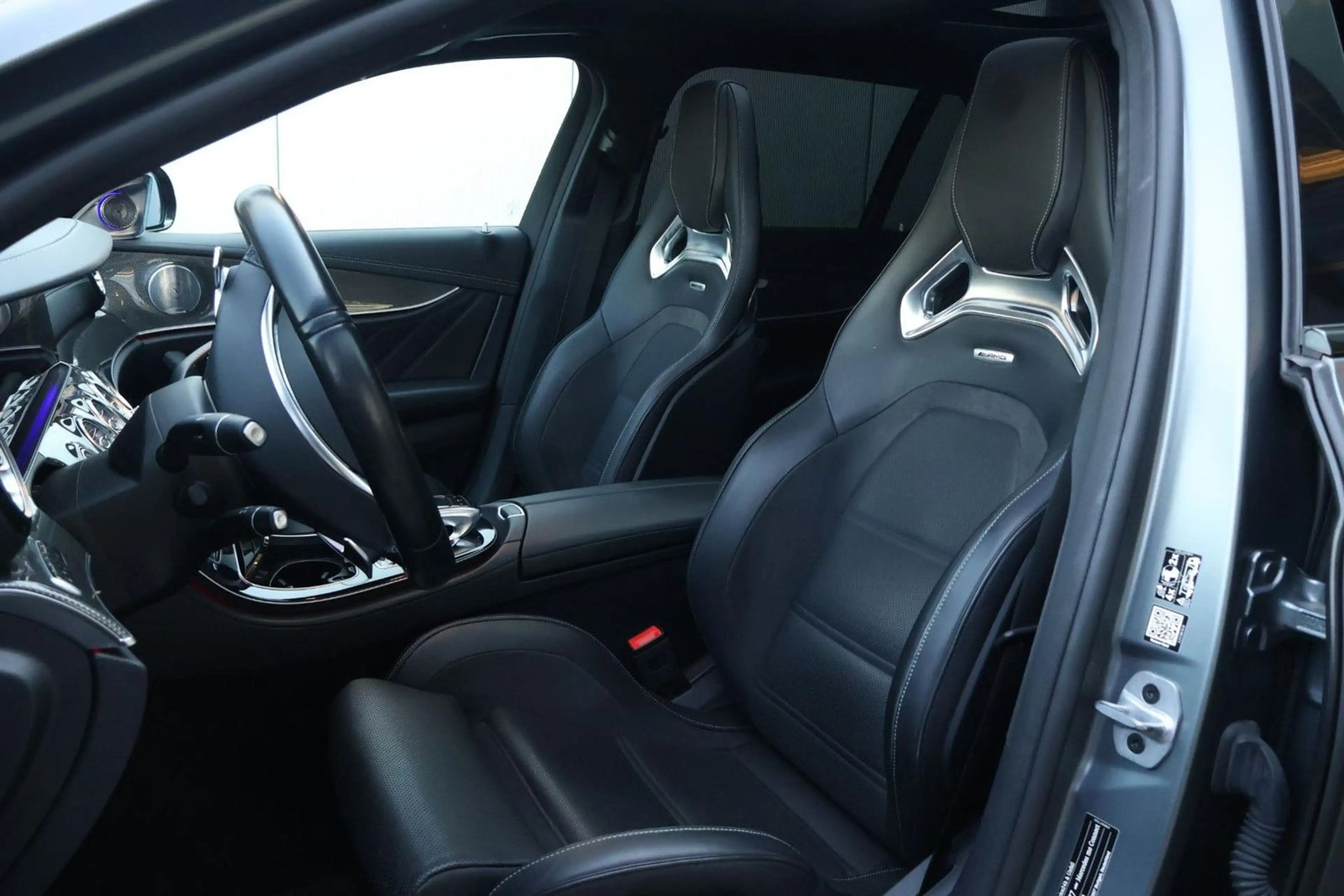 Mercedes-Benz E 63 AMG Estate 4MATIC Premium Plus / Pano / Bur — photo 12