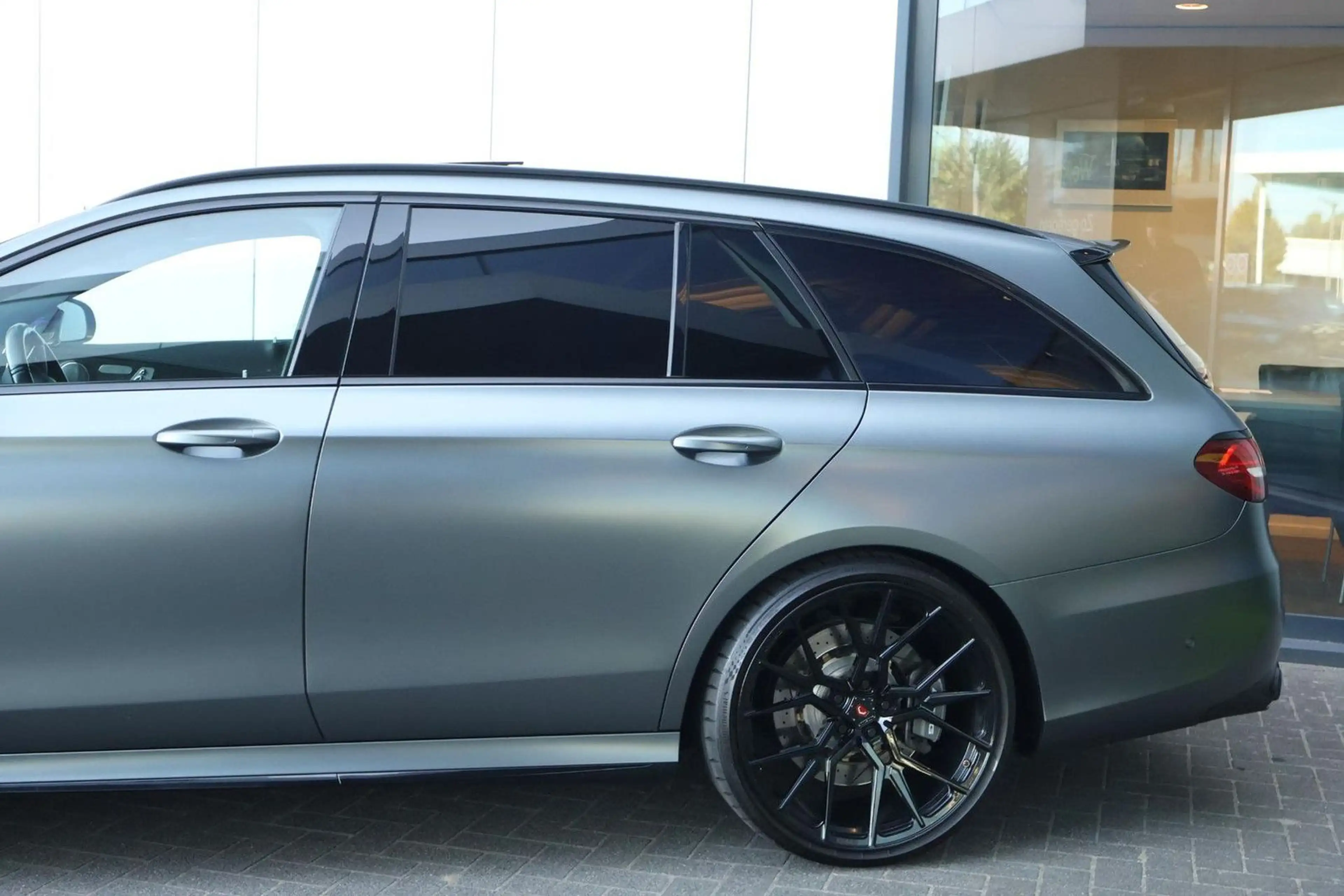 Mercedes-Benz E 63 AMG Estate 4MATIC Premium Plus / Pano / Bur — photo 4