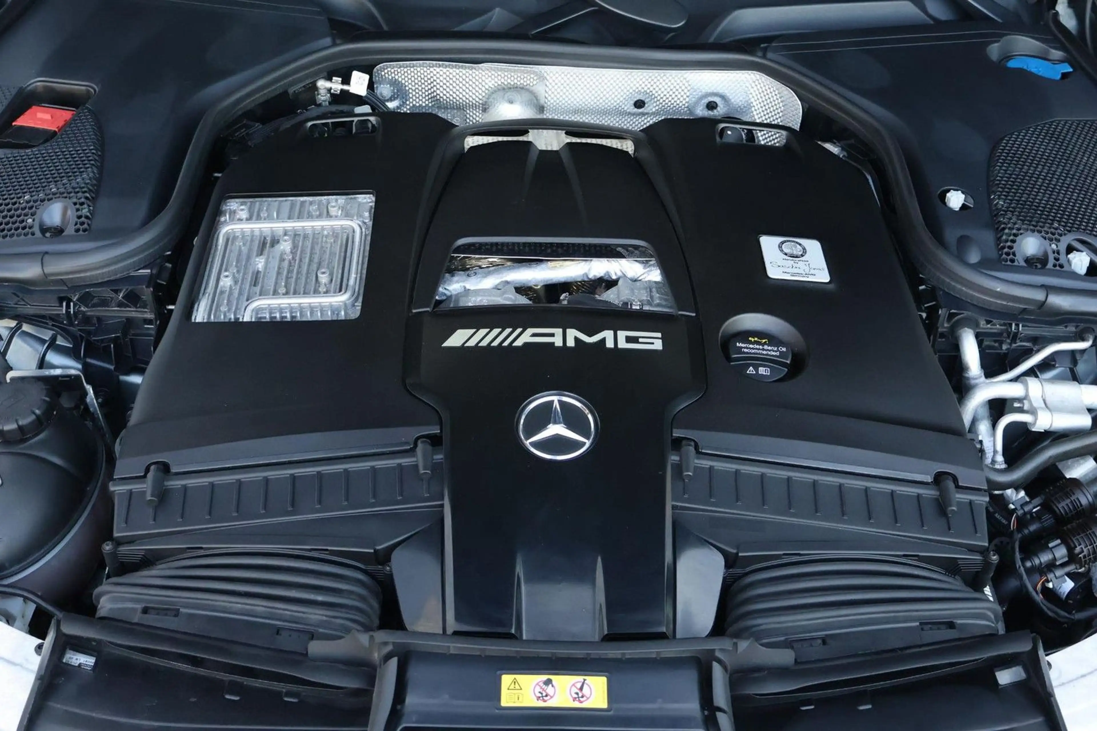 Mercedes-Benz E 63 AMG Estate 4MATIC Premium Plus / Pano / Bur — photo 10