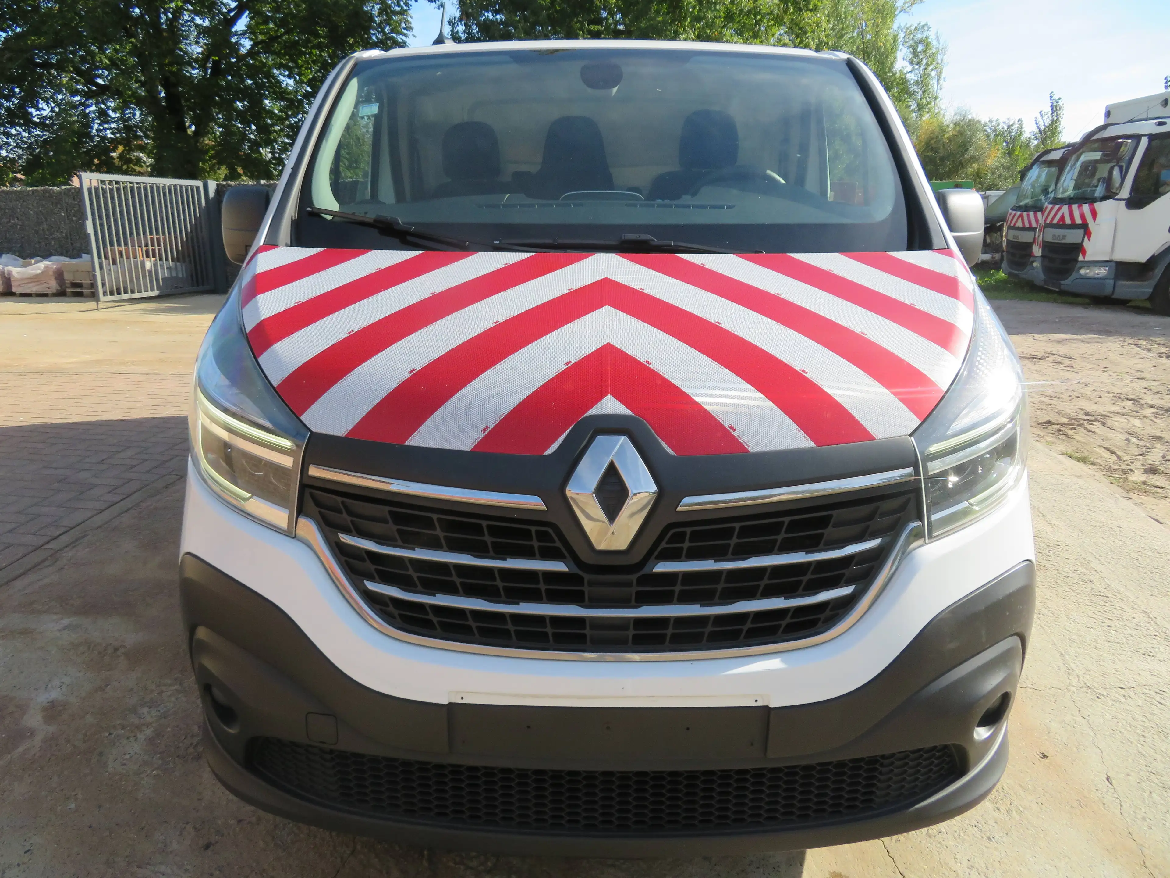 Renault Trafic 2.0dCi - L1H1 — photo 2