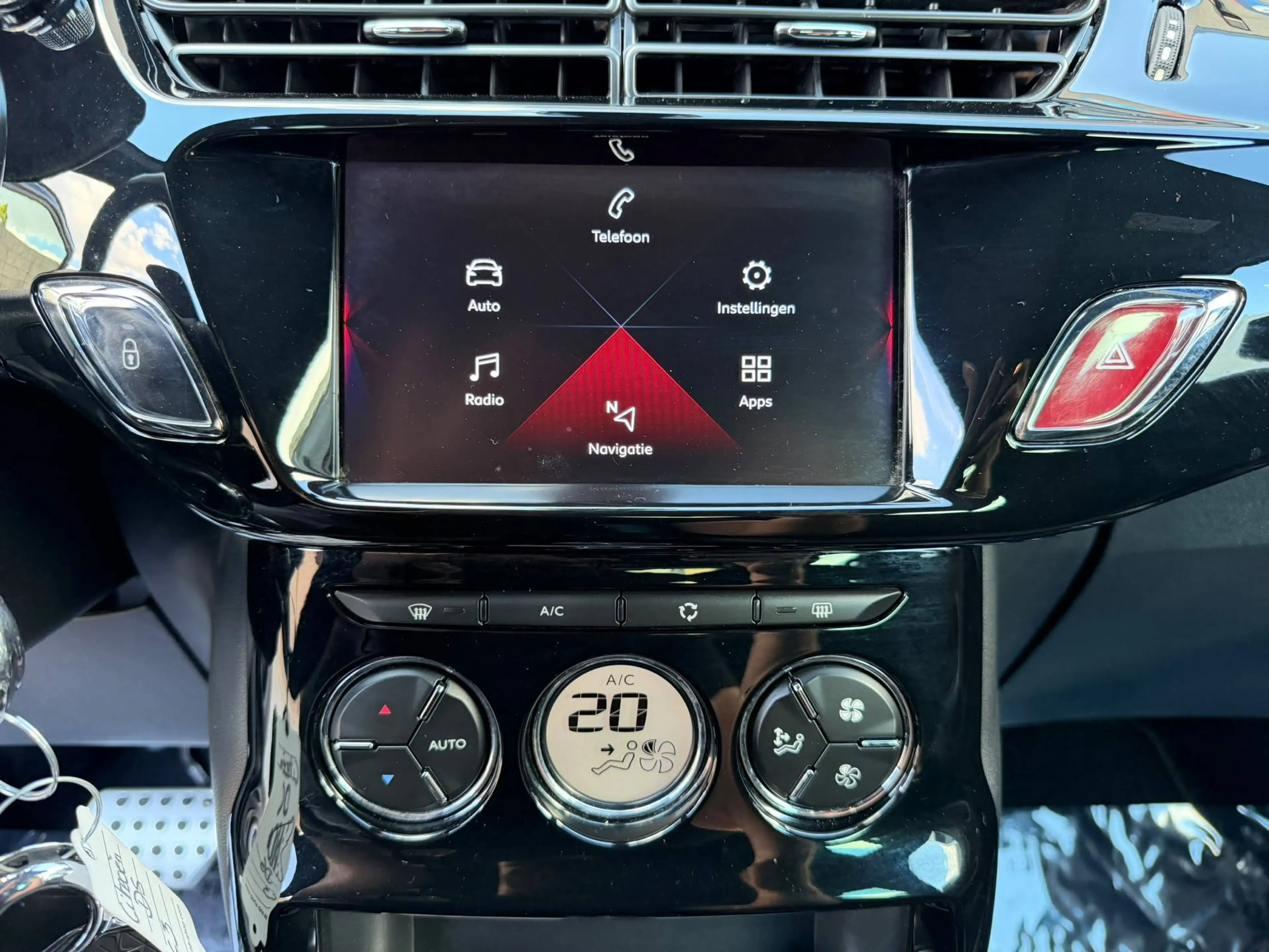Citroen DS3 DS 3 1.2 PureTech Sport Chic S — photo 13