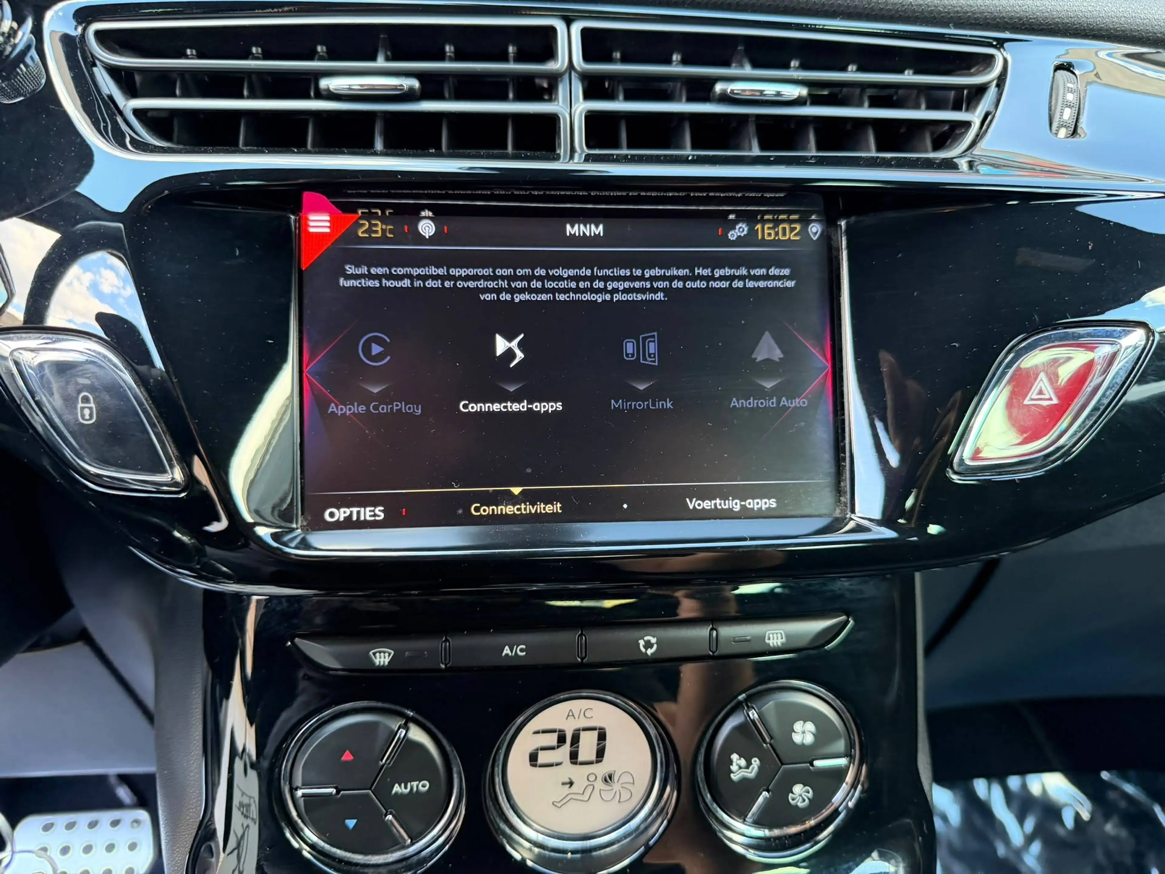 Citroen DS3 DS 3 1.2 PureTech Sport Chic S — photo 12
