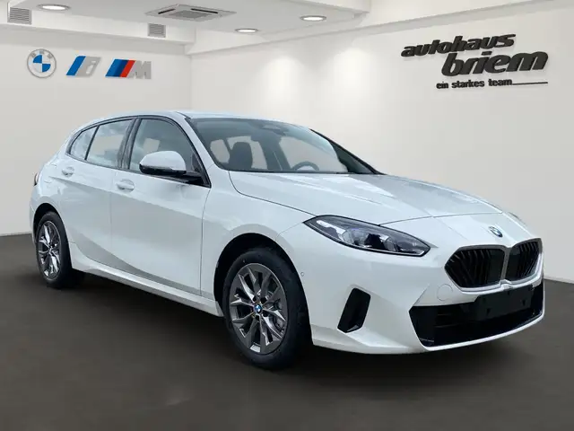 BMW 1 Series view 2