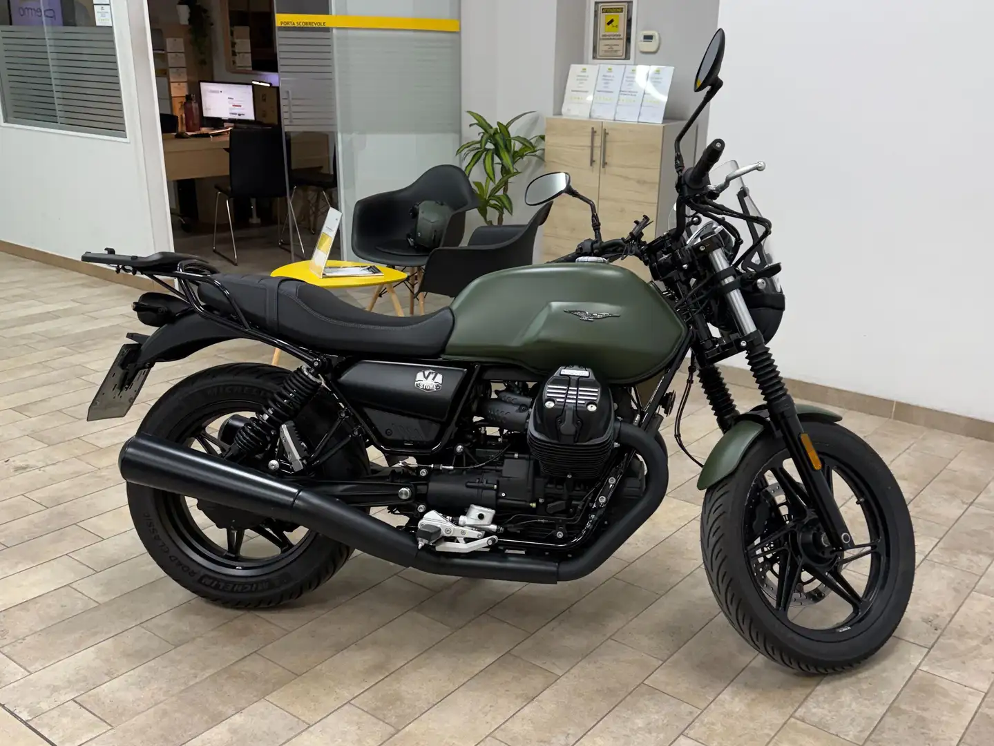 Moto Guzzi V 7 V7 STONE Verde - 1